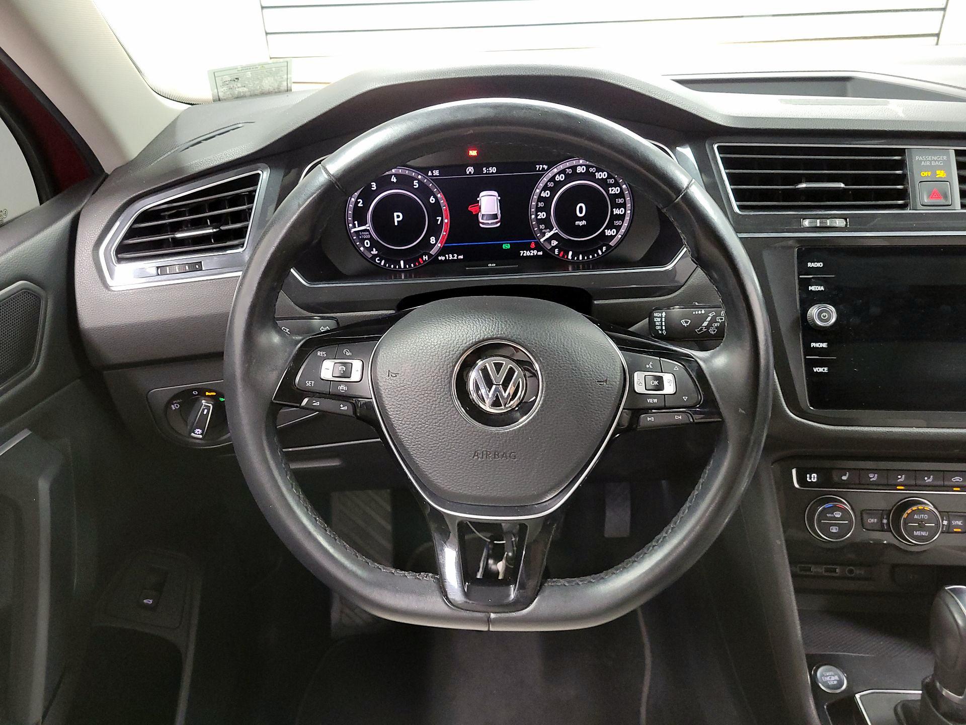 Thumbnail: 2019 Volkswagen Tiguan - 10