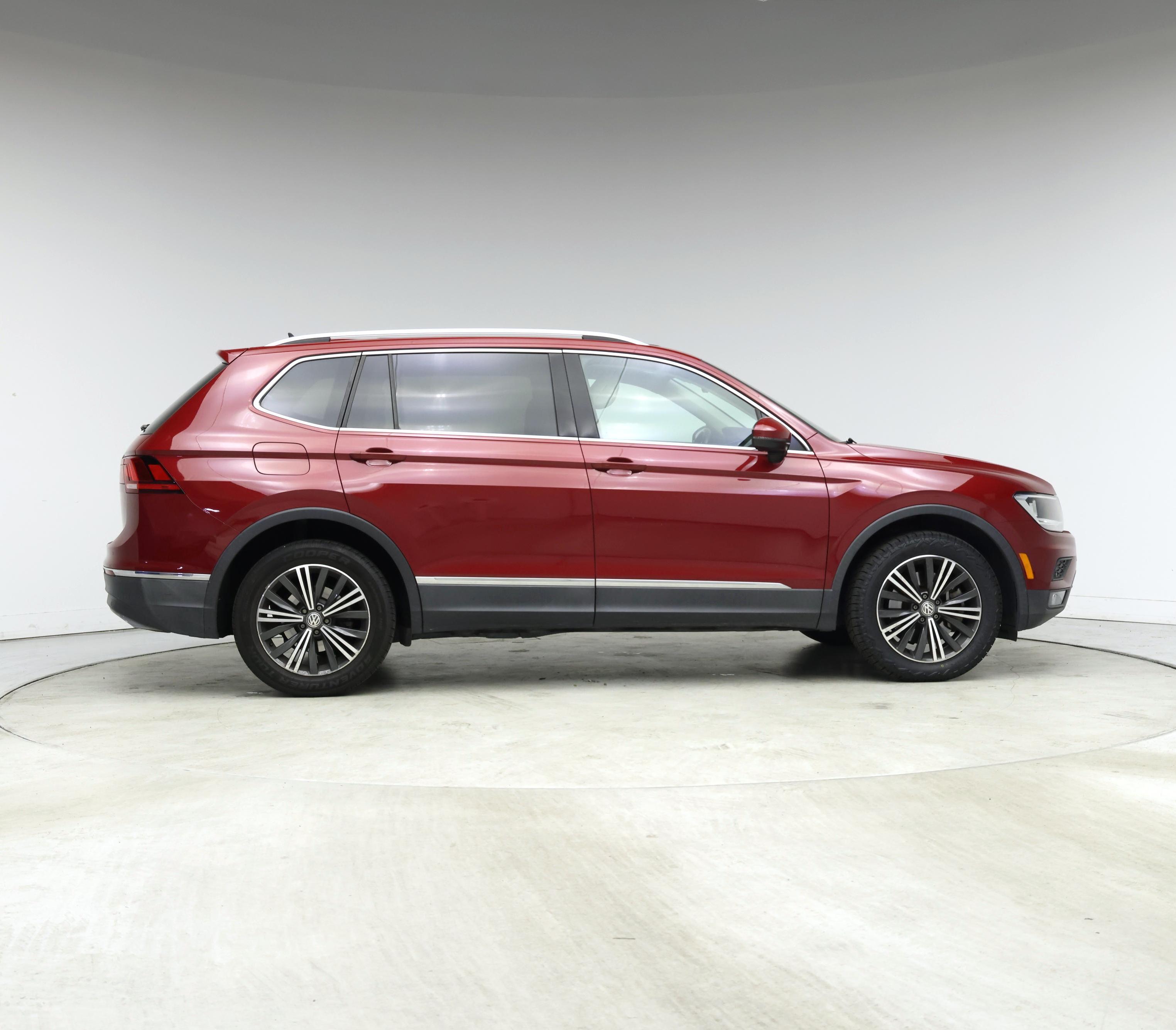 Thumbnail: 2019 Volkswagen Tiguan - 7