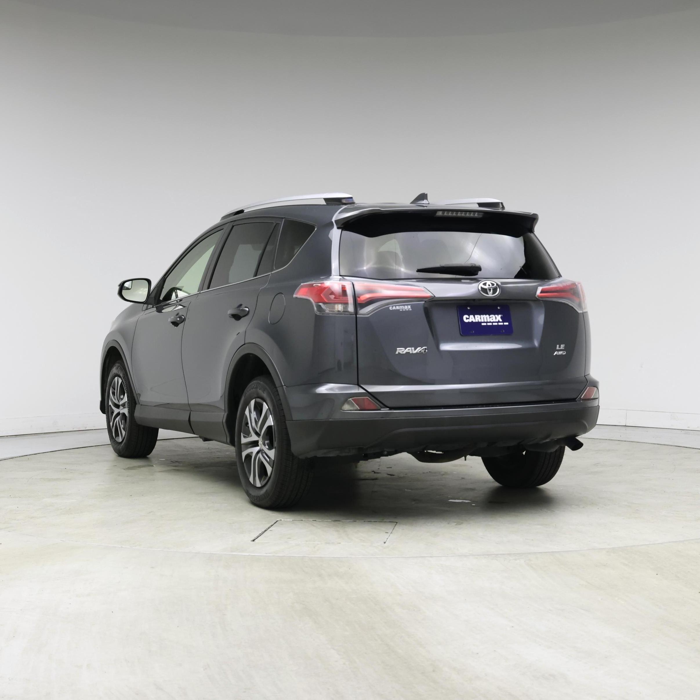 Thumbnail: 2016 Toyota RAV4 - 2