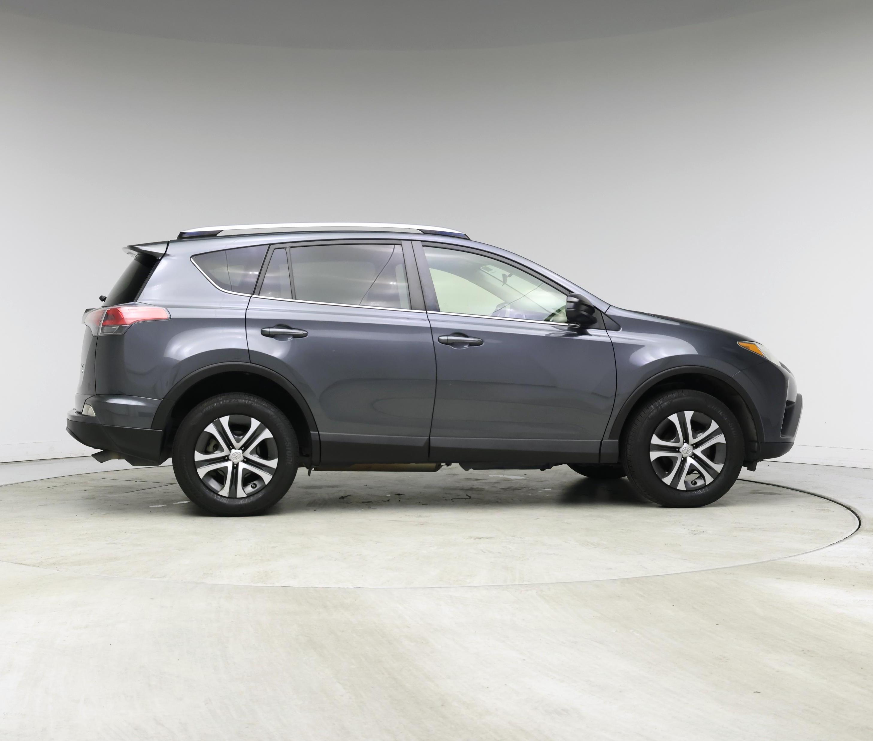 Thumbnail: 2016 Toyota RAV4 - 7