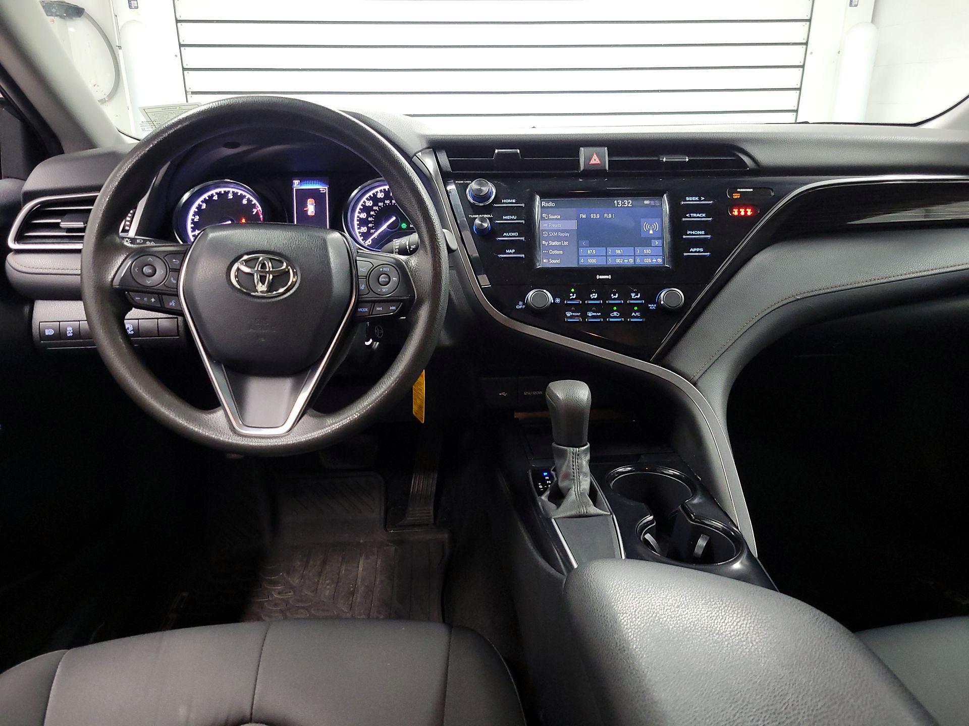 Thumbnail: 2020 Toyota Camry - 9