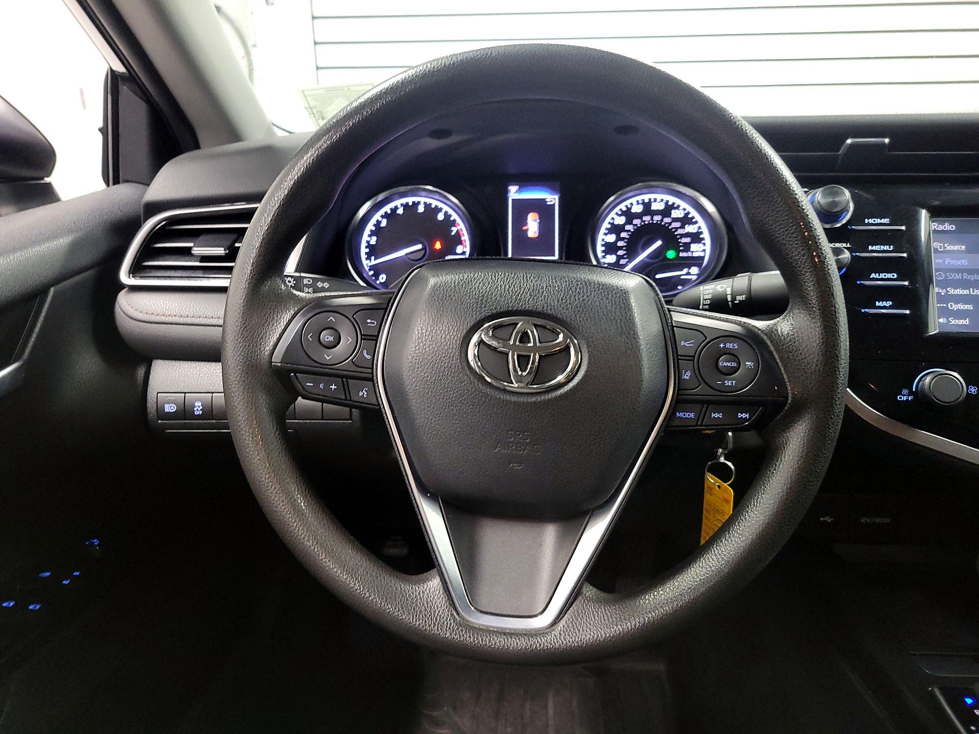 Thumbnail: 2020 Toyota Camry - 10