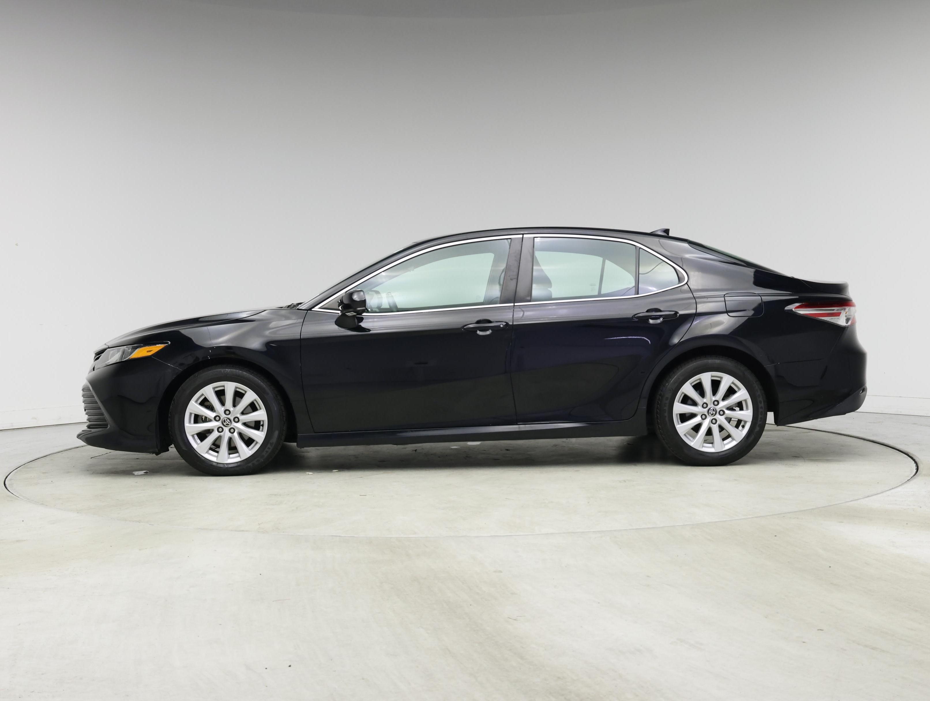 Thumbnail: 2020 Toyota Camry - 3