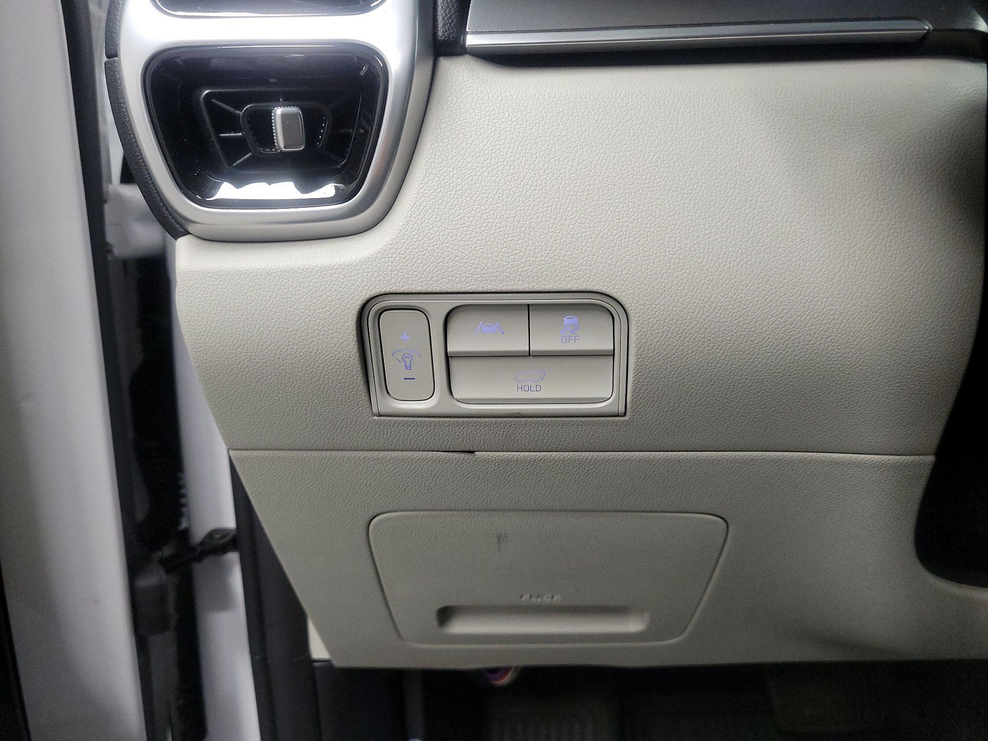 Thumbnail: 2023 Kia Sorento - 13