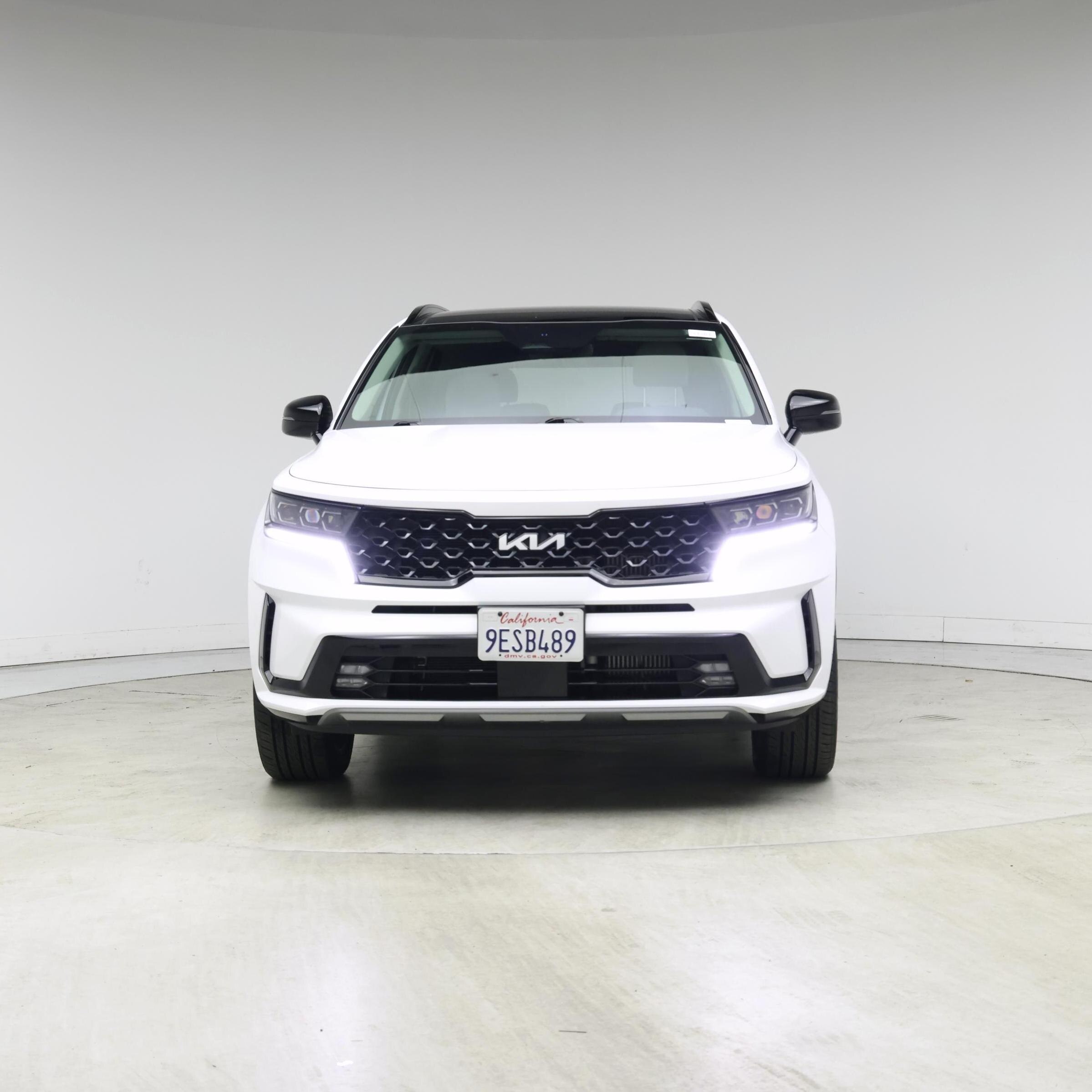 Thumbnail: 2023 Kia Sorento - 5