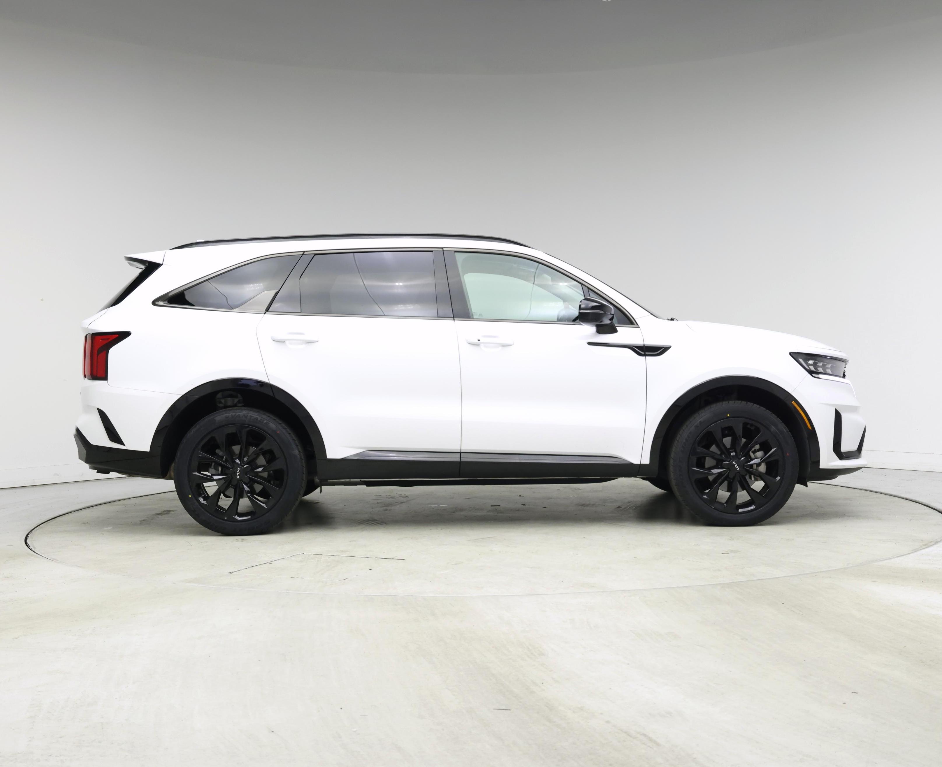 Thumbnail: 2023 Kia Sorento - 7