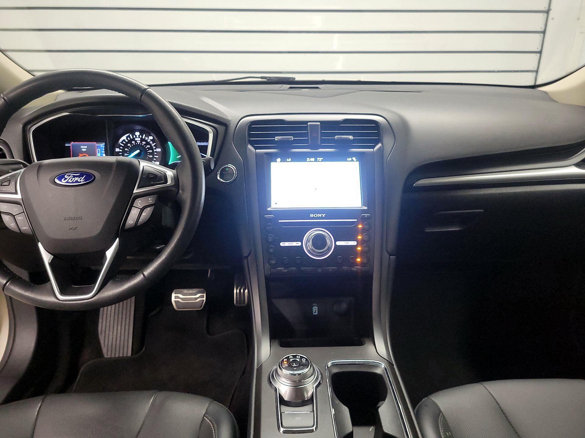 Thumbnail: 2017 Ford Fusion - 9