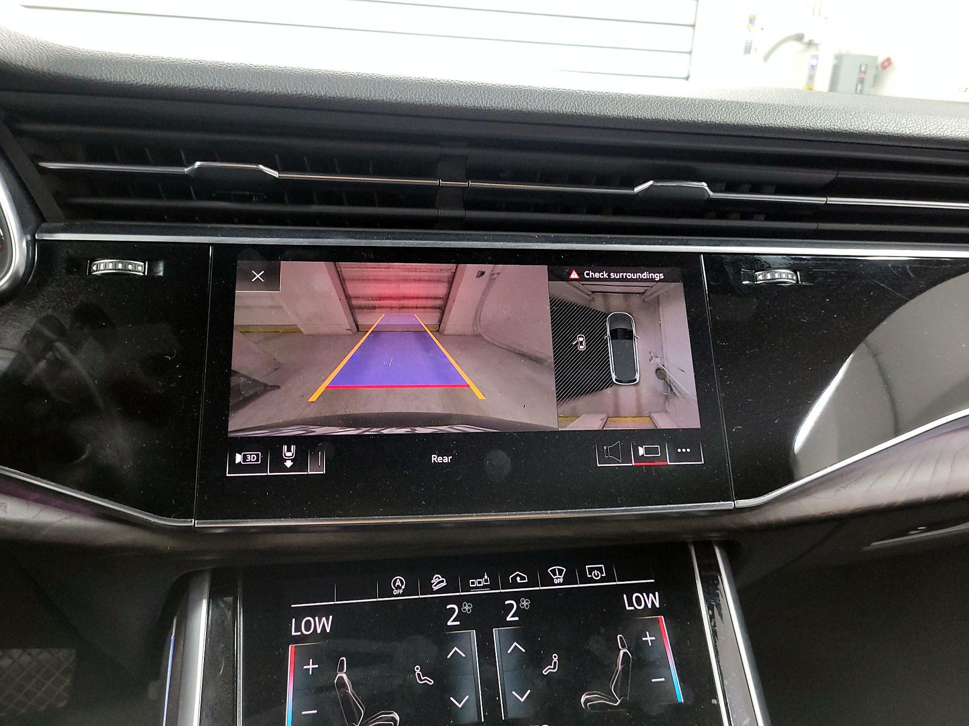 Thumbnail: 2020 Audi Q7 - 13