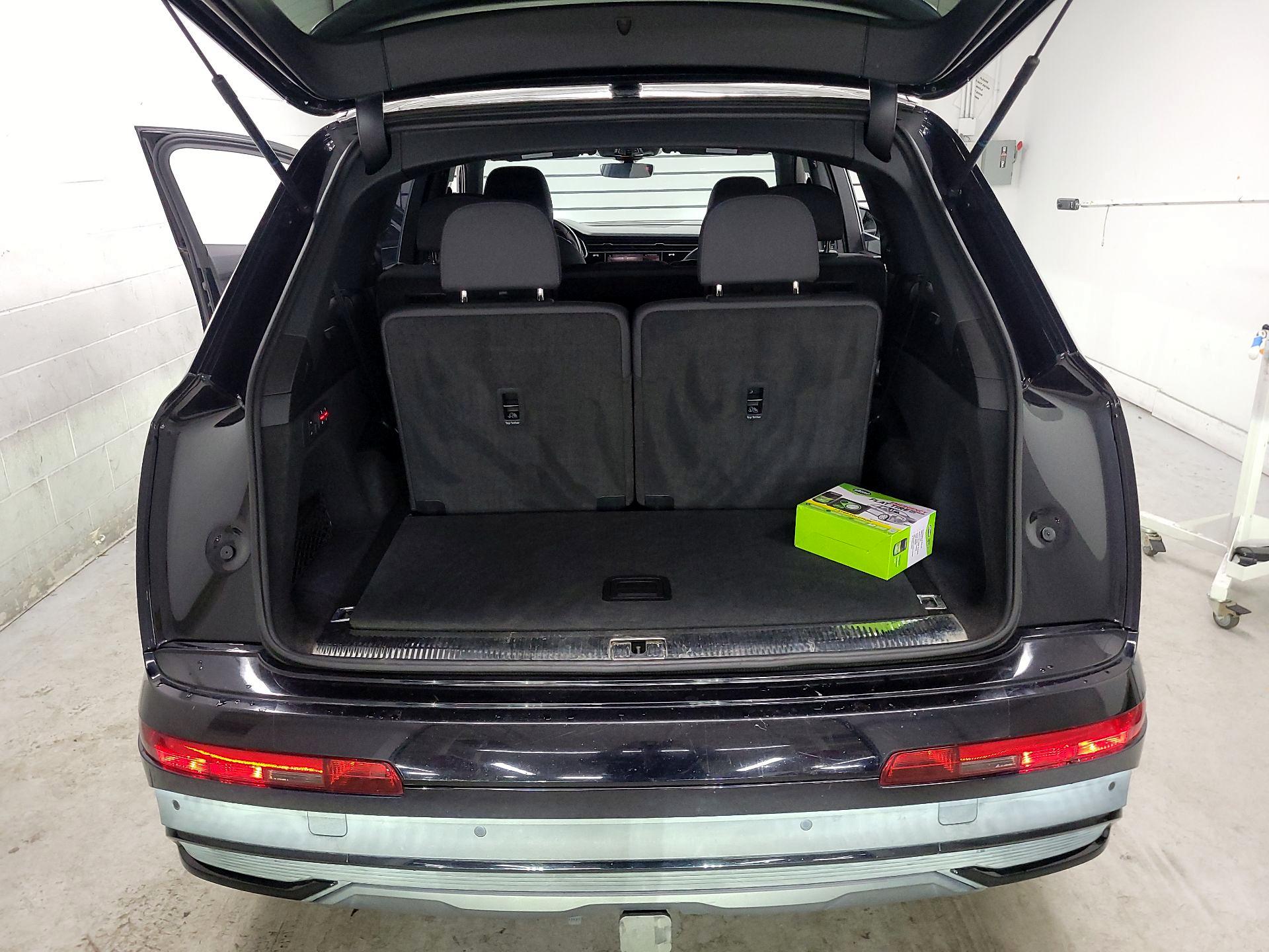 Thumbnail: 2020 Audi Q7 - 18