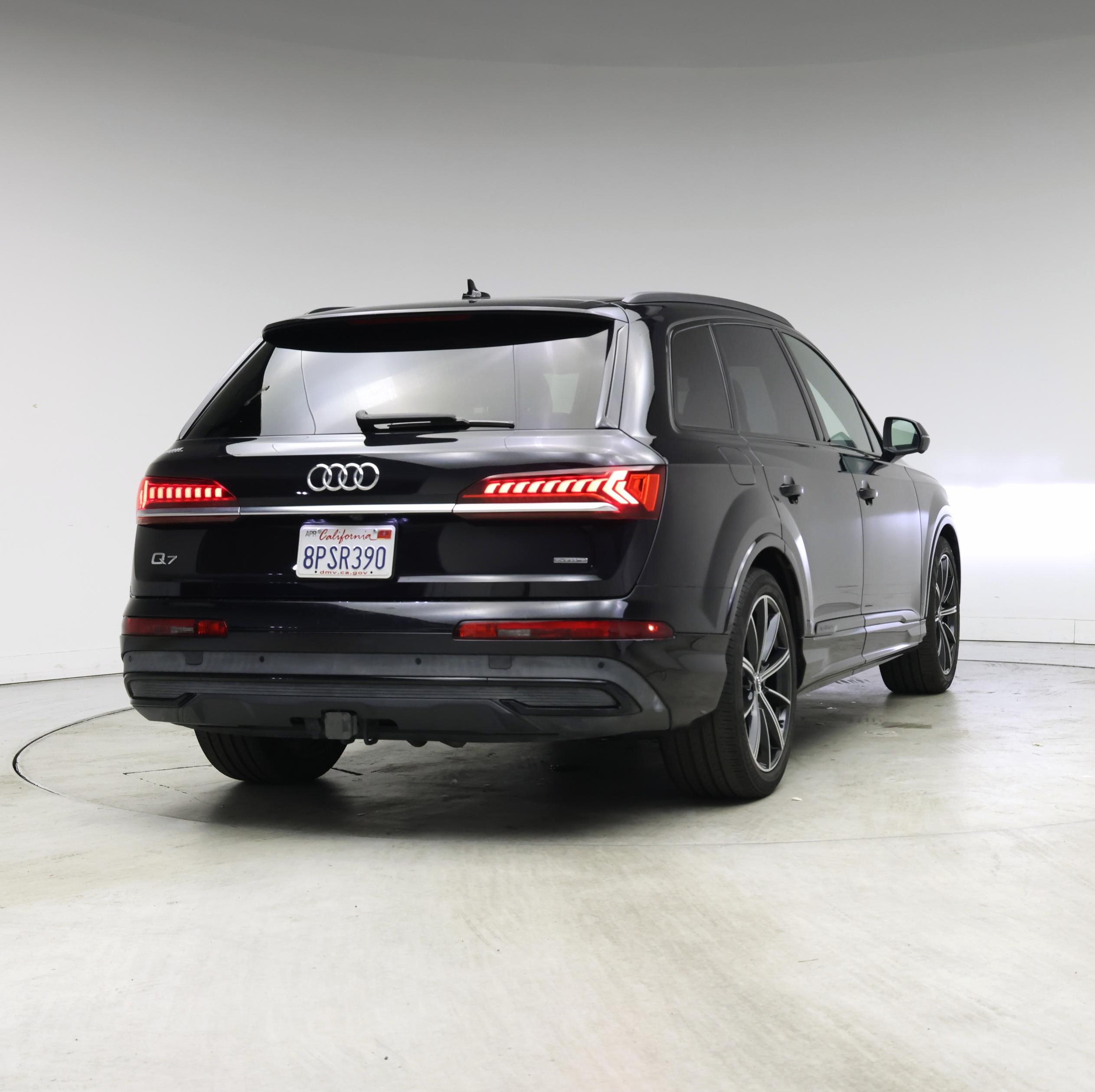 Thumbnail: 2020 Audi Q7 - 8