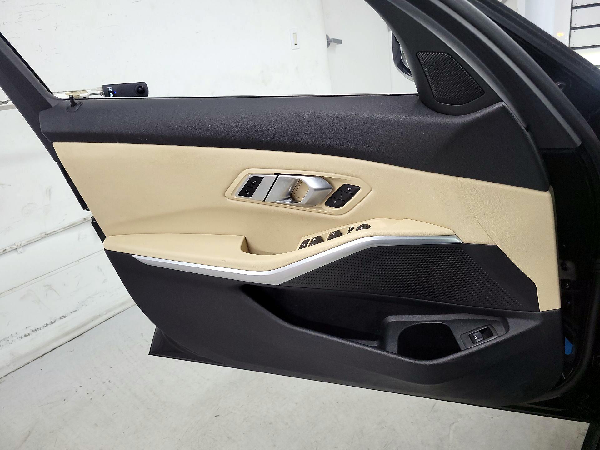 Thumbnail: 2019 BMW 3 Series - 12