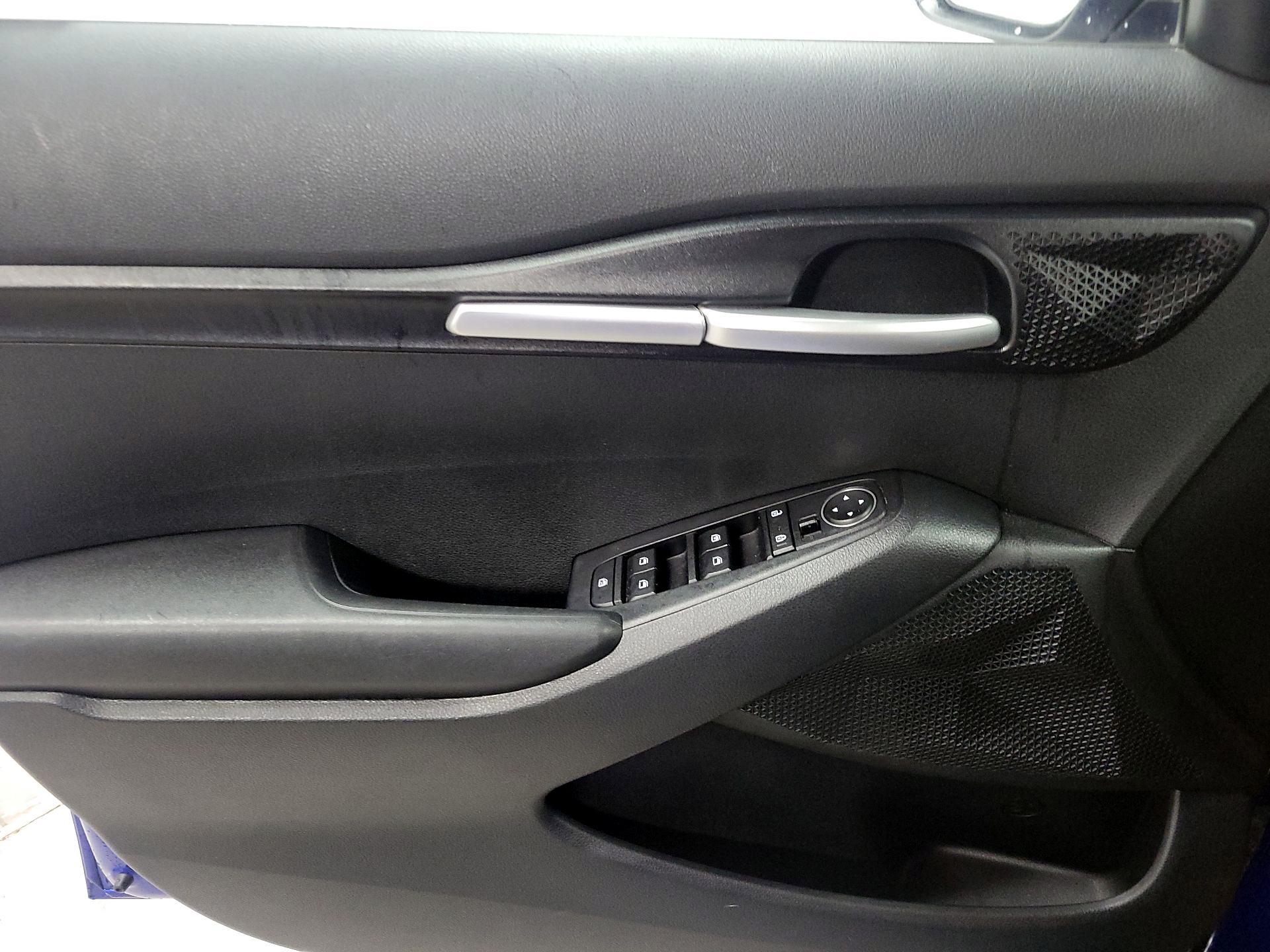 Thumbnail: 2021 Kia Seltos - 12