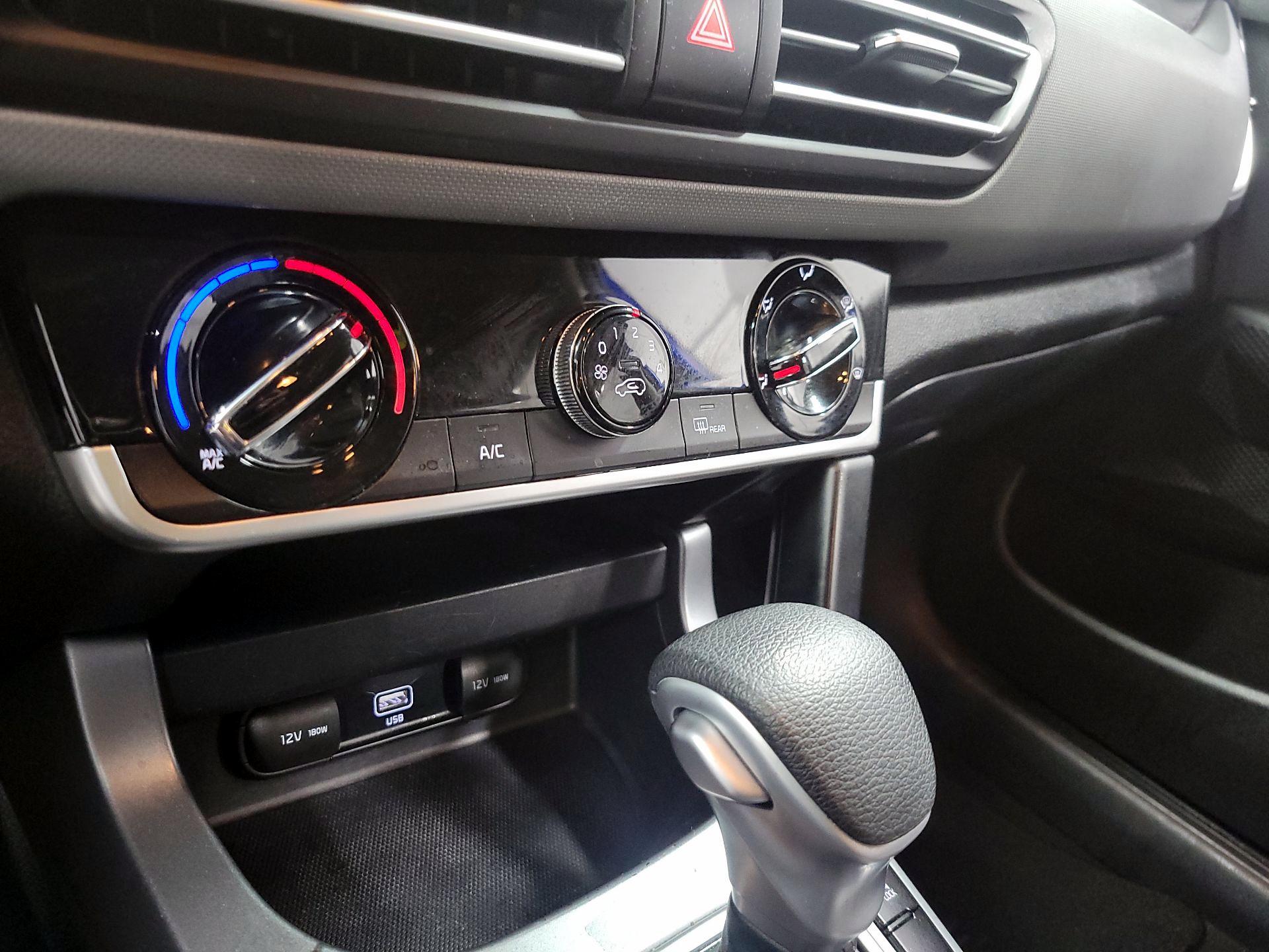 Thumbnail: 2021 Kia Seltos - 16