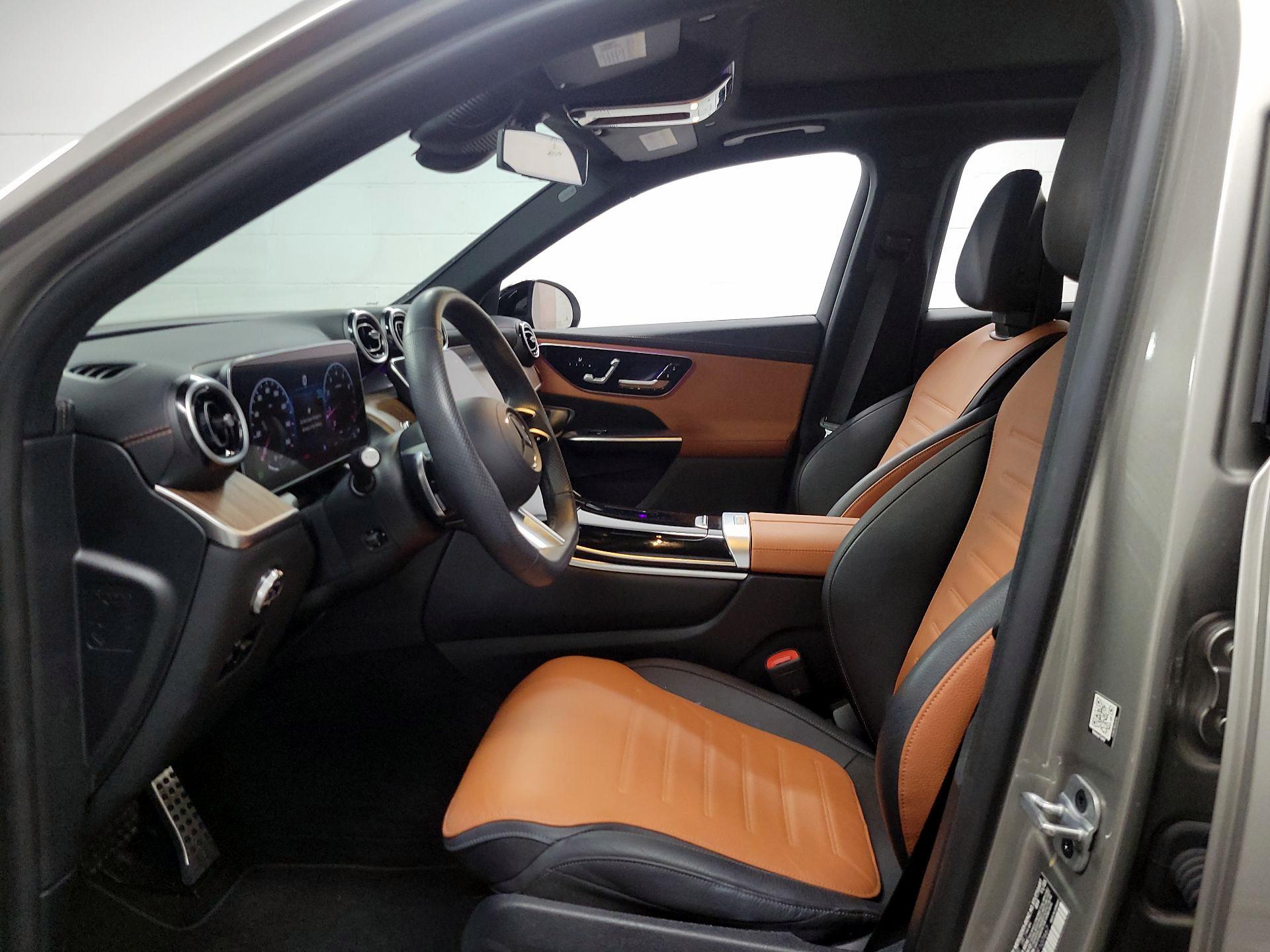 Thumbnail: 2024 Mercedes-Benz GLC - 11