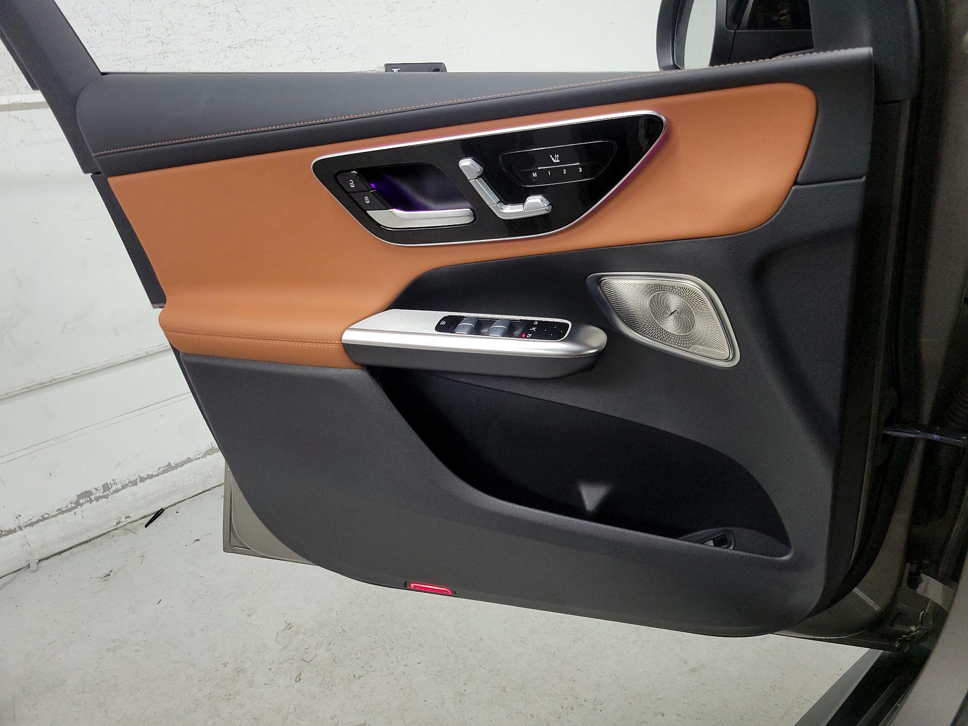 Thumbnail: 2024 Mercedes-Benz GLC - 12