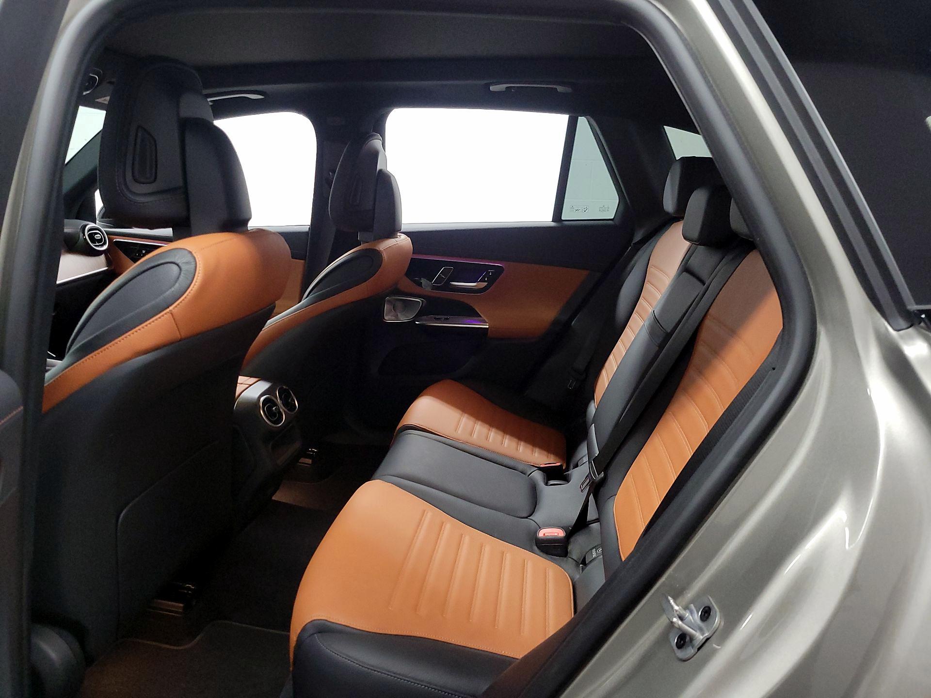 Thumbnail: 2024 Mercedes-Benz GLC - 17