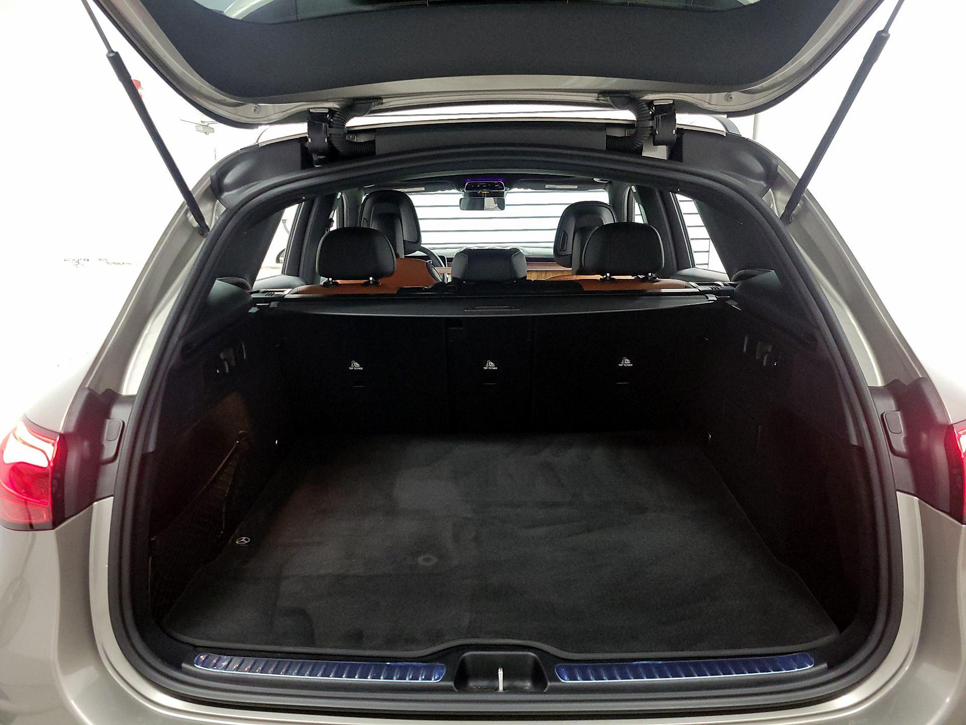 Thumbnail: 2024 Mercedes-Benz GLC - 18