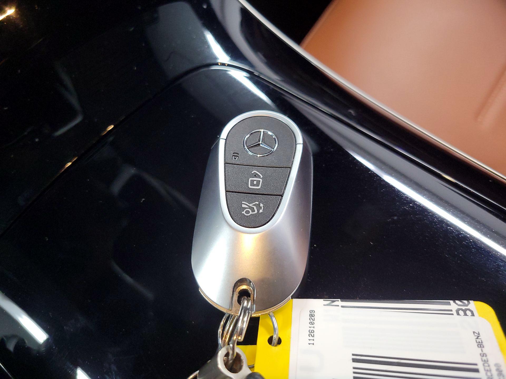 Thumbnail: 2024 Mercedes-Benz GLC - 20