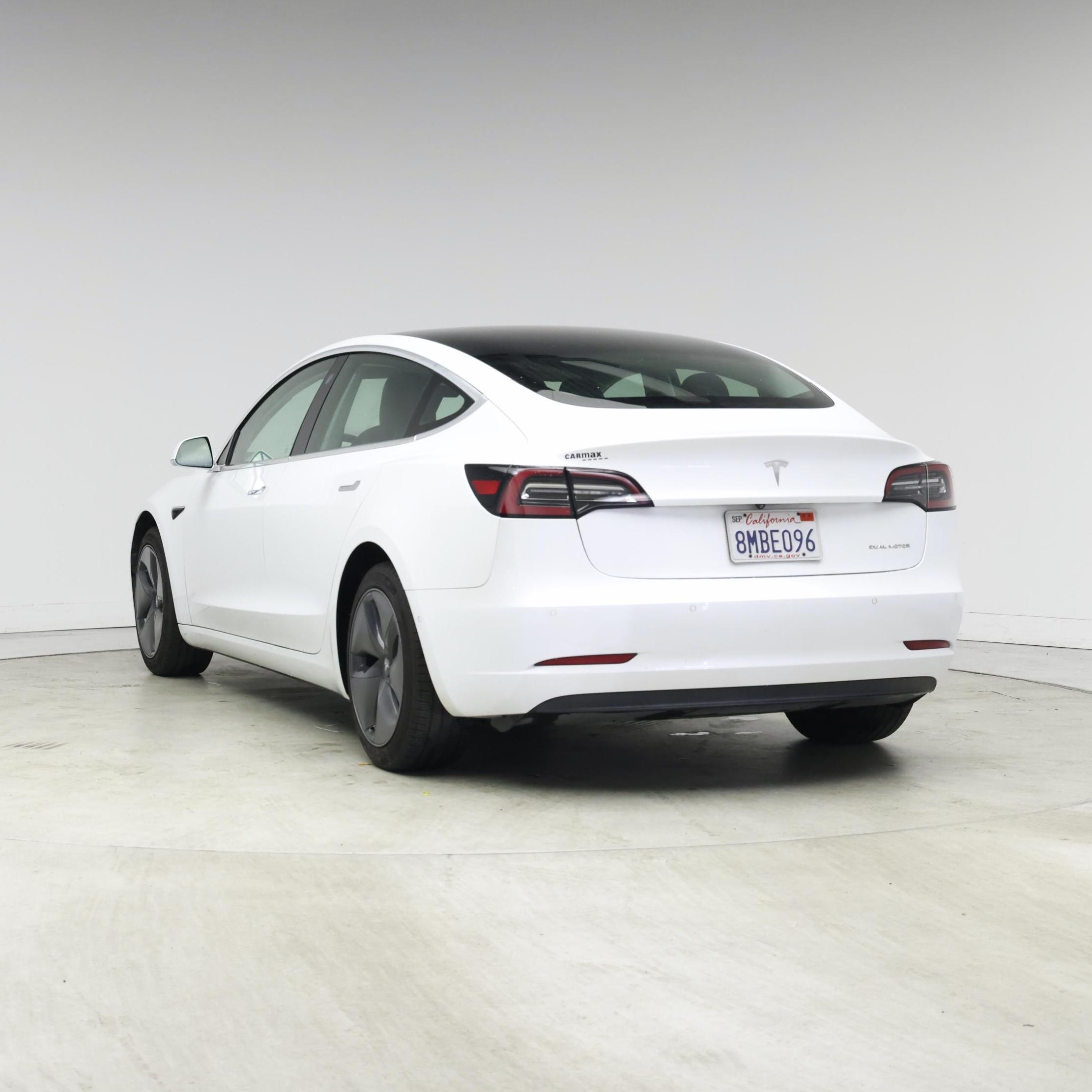 Thumbnail: 2019 Tesla Model 3 - 2