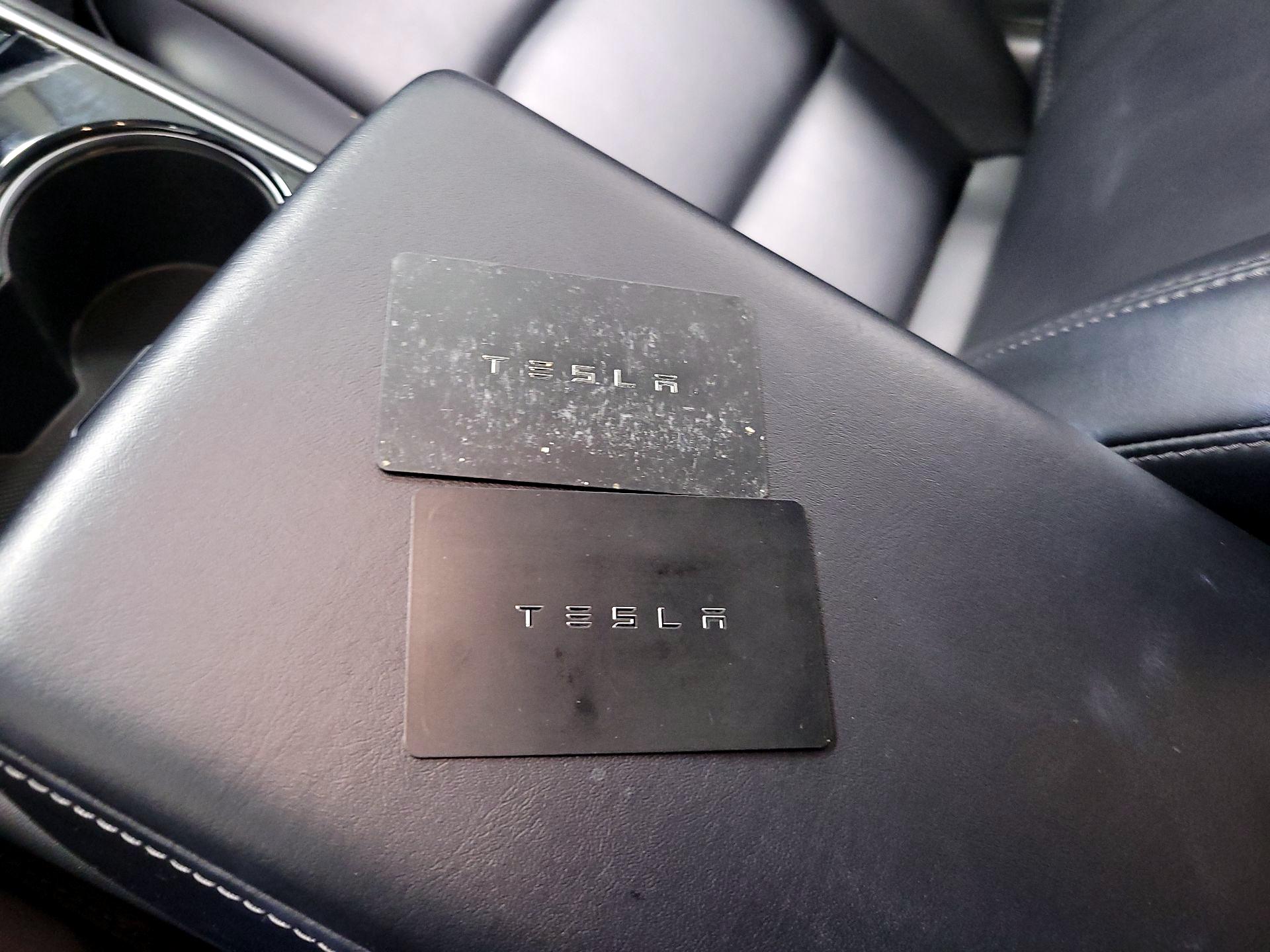 Thumbnail: 2019 Tesla Model 3 - 20