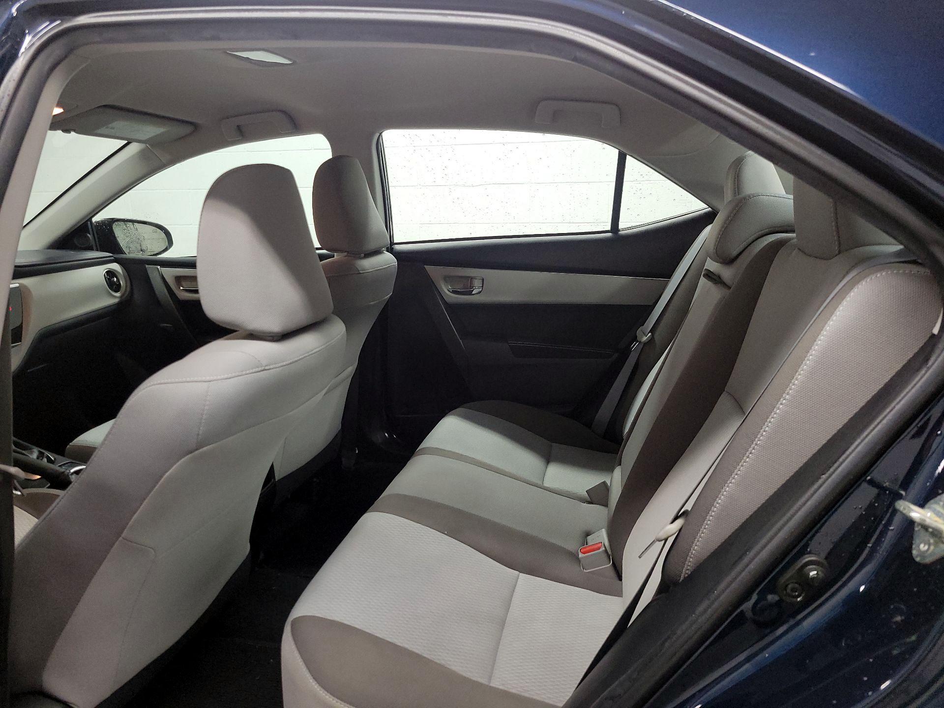 Thumbnail: 2018 Toyota Corolla - 16