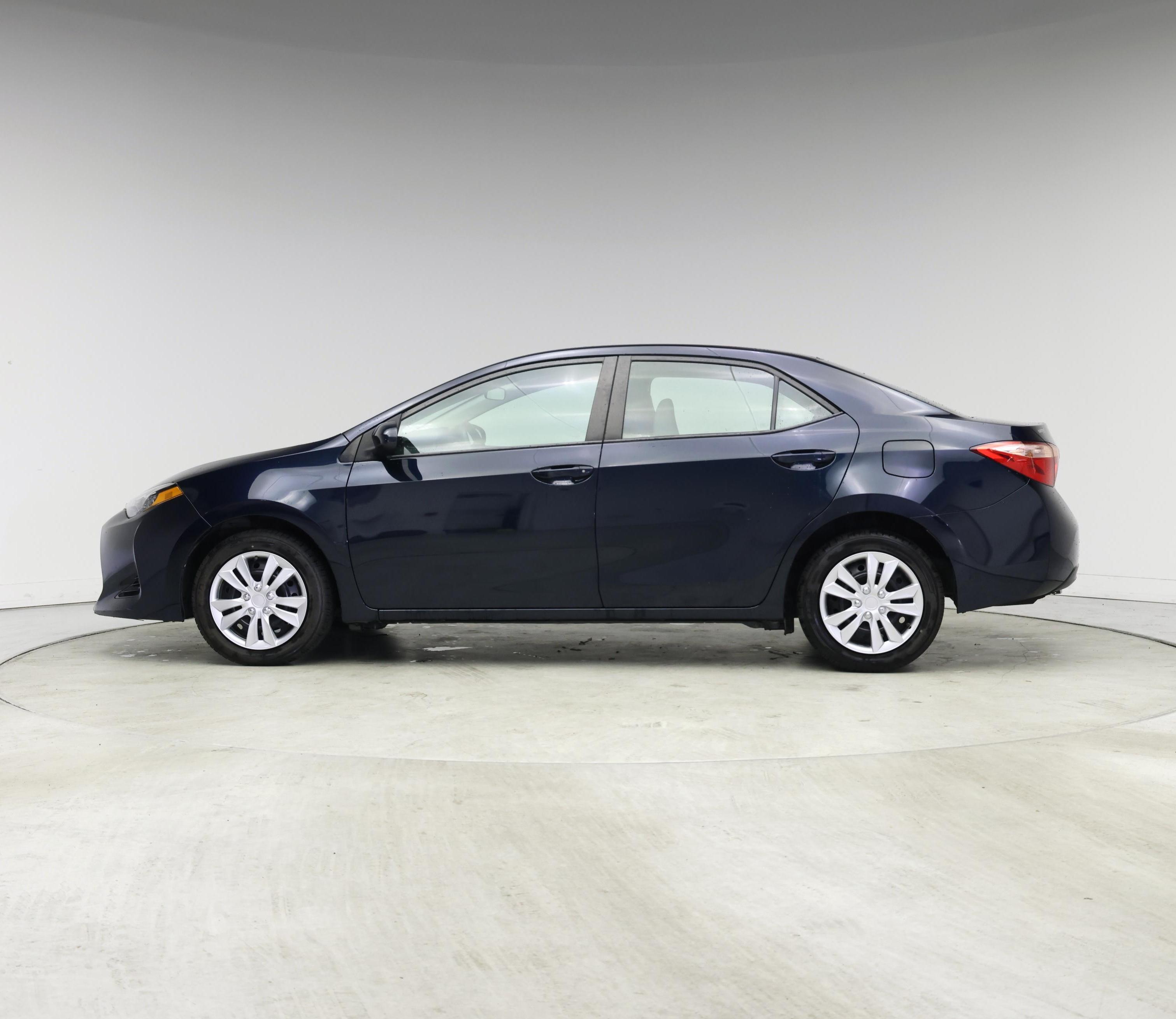 Thumbnail: 2018 Toyota Corolla - 3