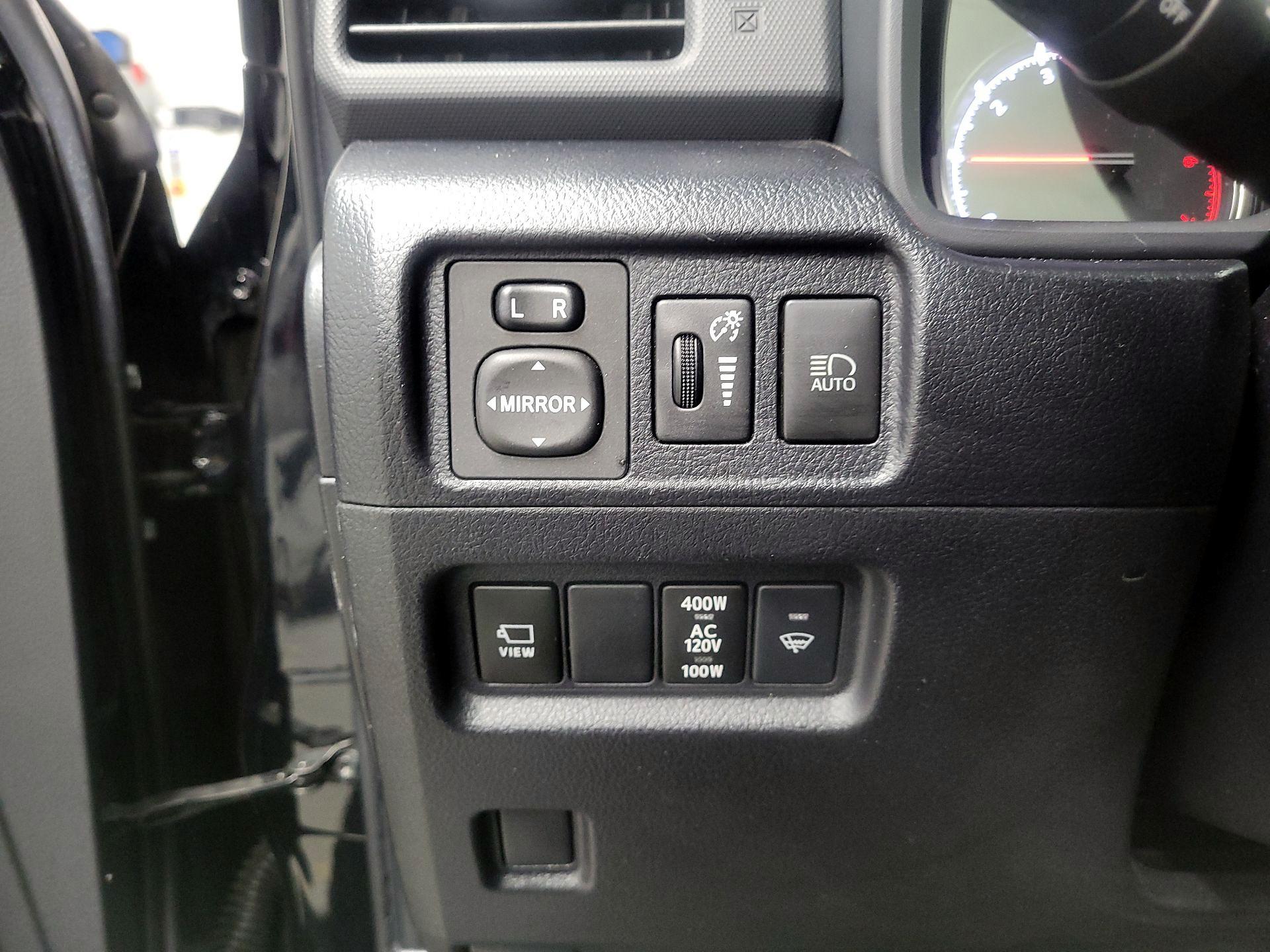 Thumbnail: 2022 Toyota 4Runner - 13