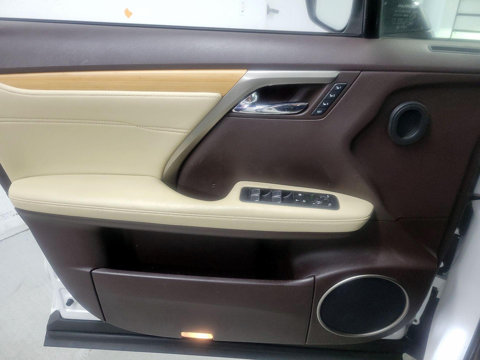 Thumbnail: 2017 Lexus RX - 12