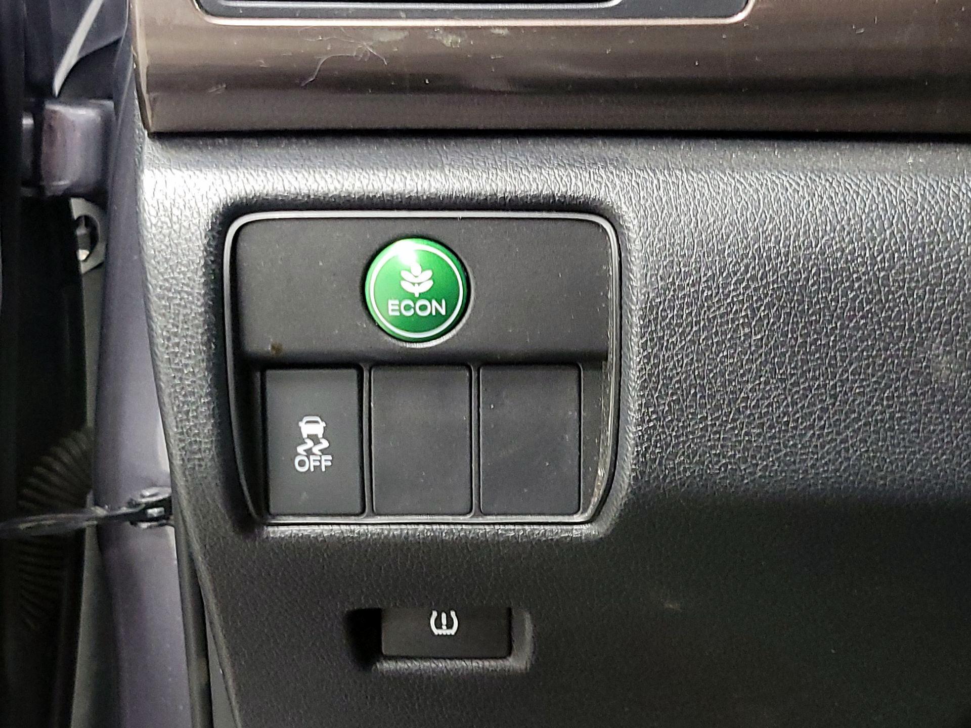 Thumbnail: 2017 Honda Accord - 13