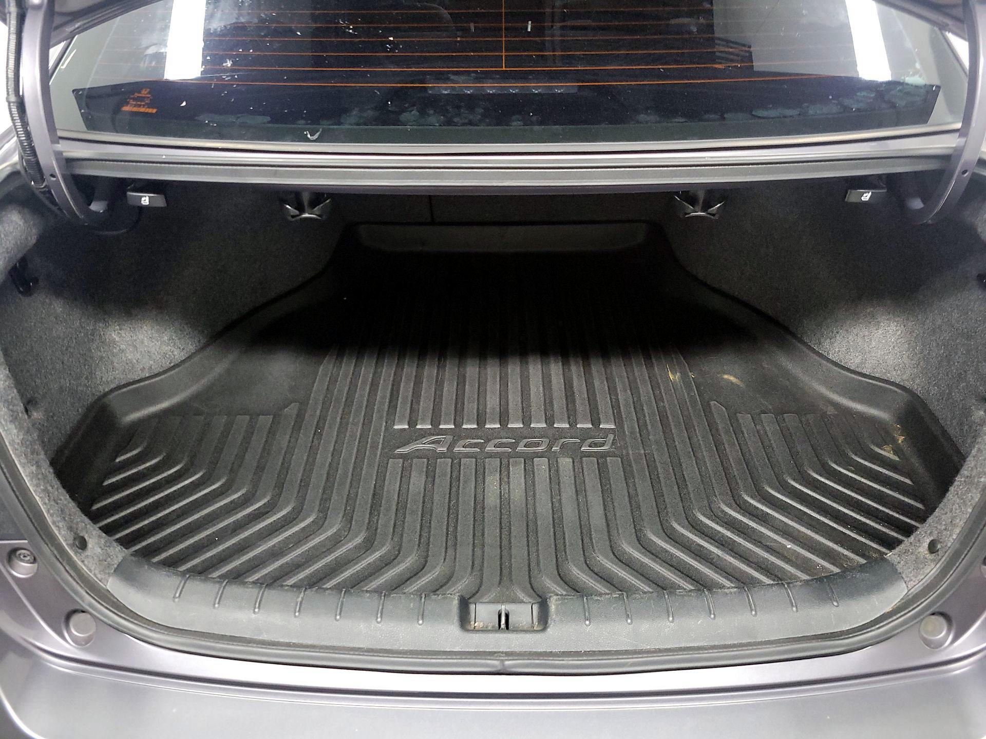 Thumbnail: 2017 Honda Accord - 19