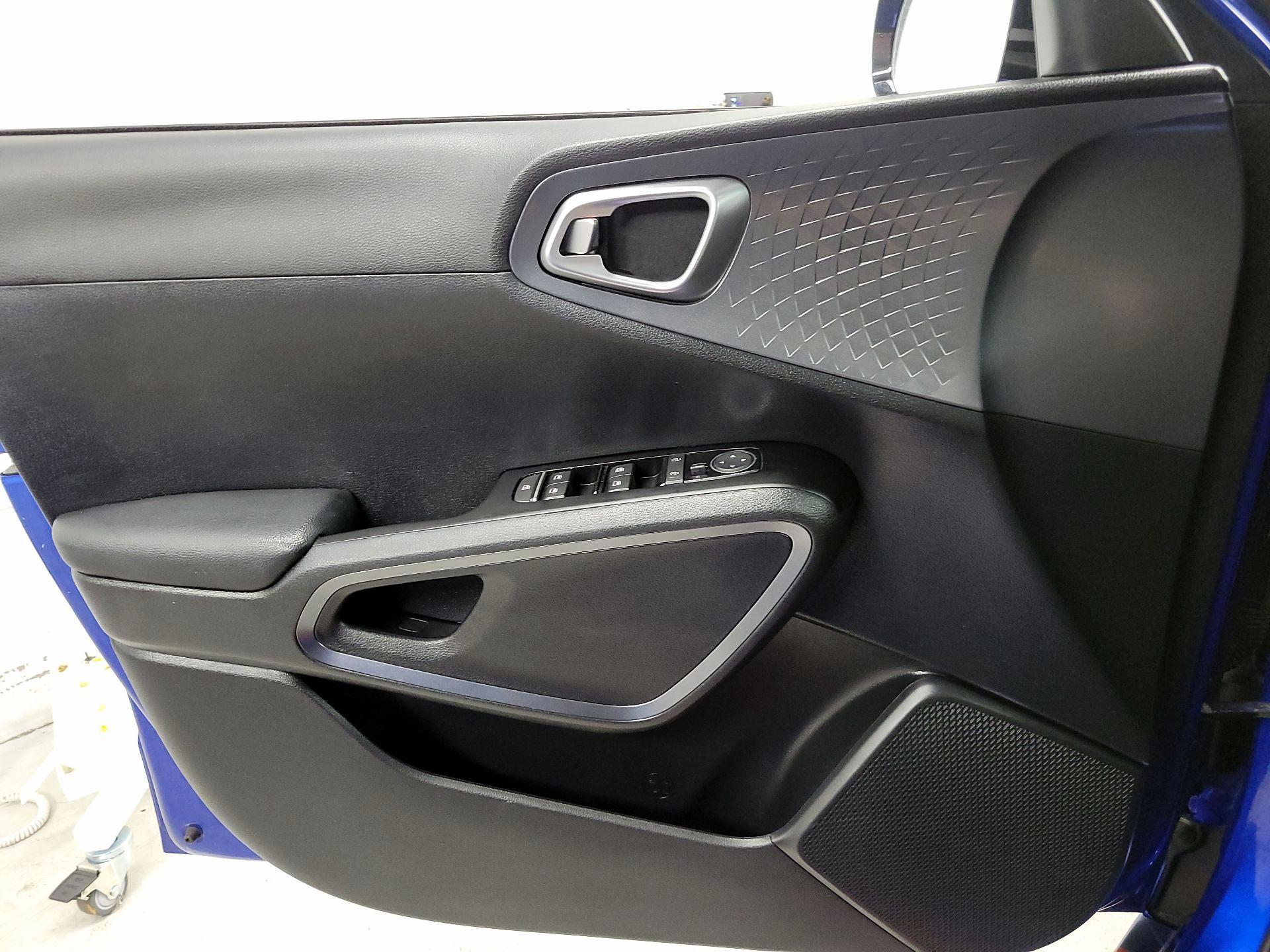 Thumbnail: 2021 Kia Soul - 12