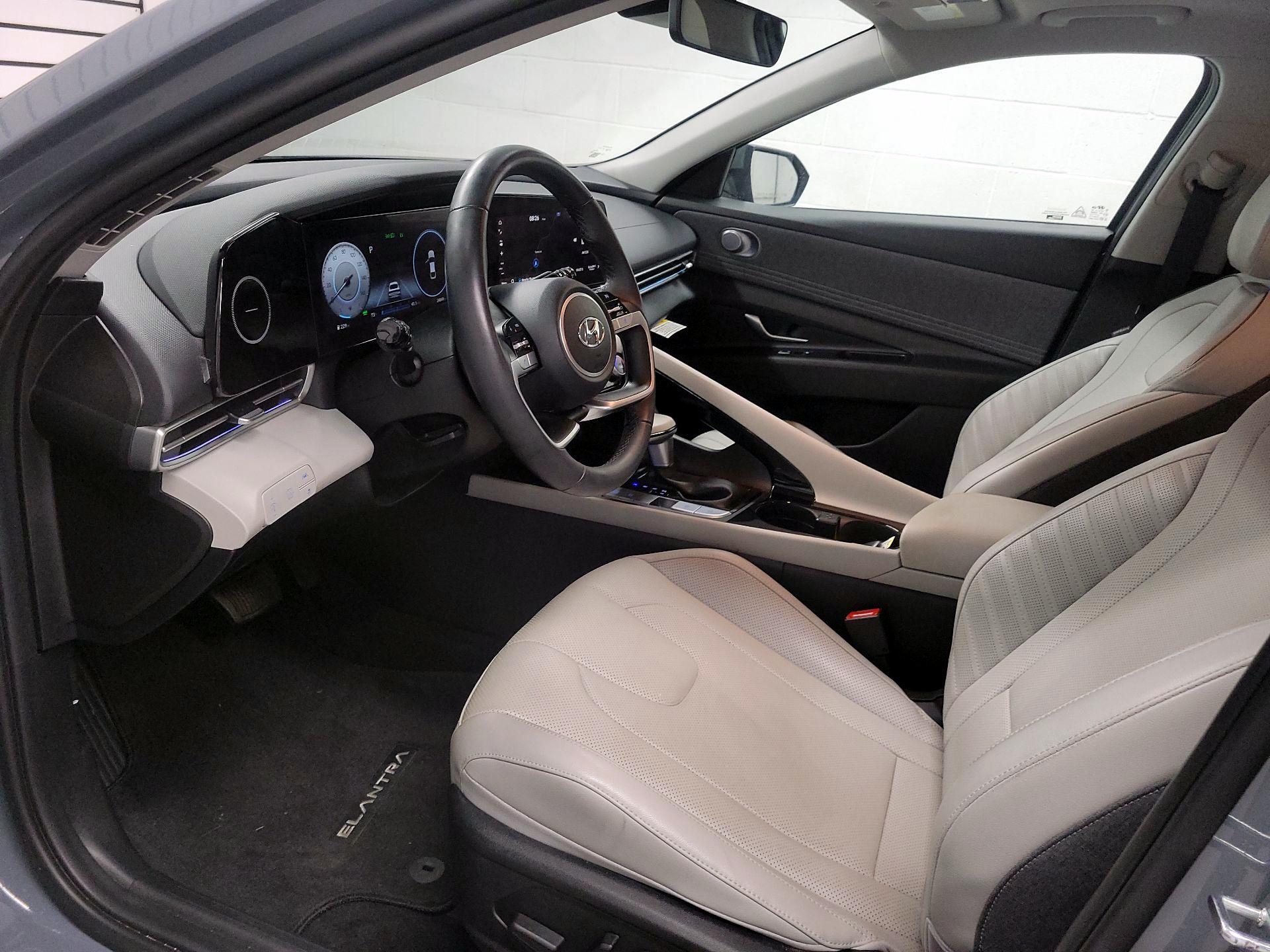 Thumbnail: 2023 Hyundai Elantra - 11