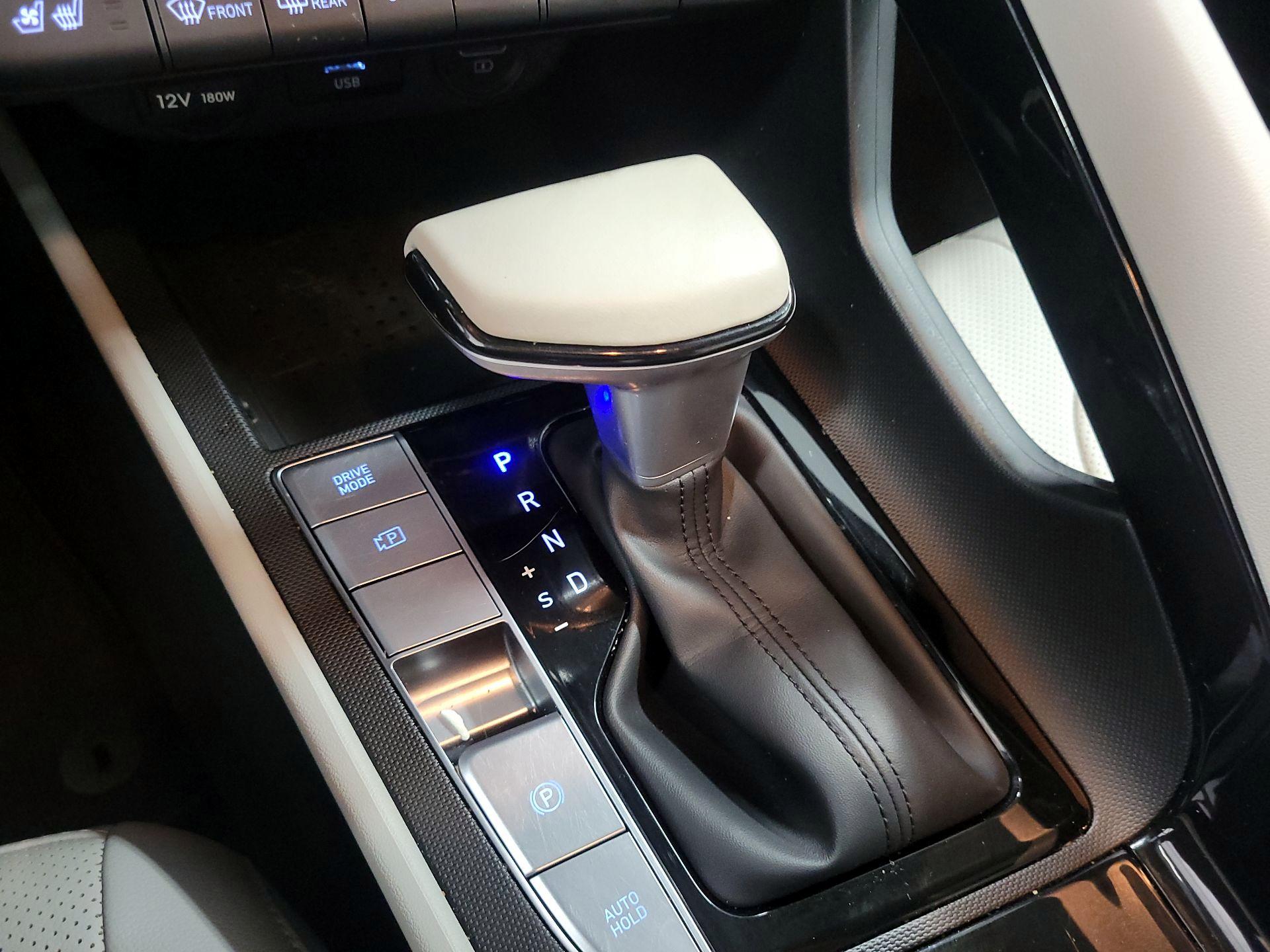 Thumbnail: 2023 Hyundai Elantra - 17