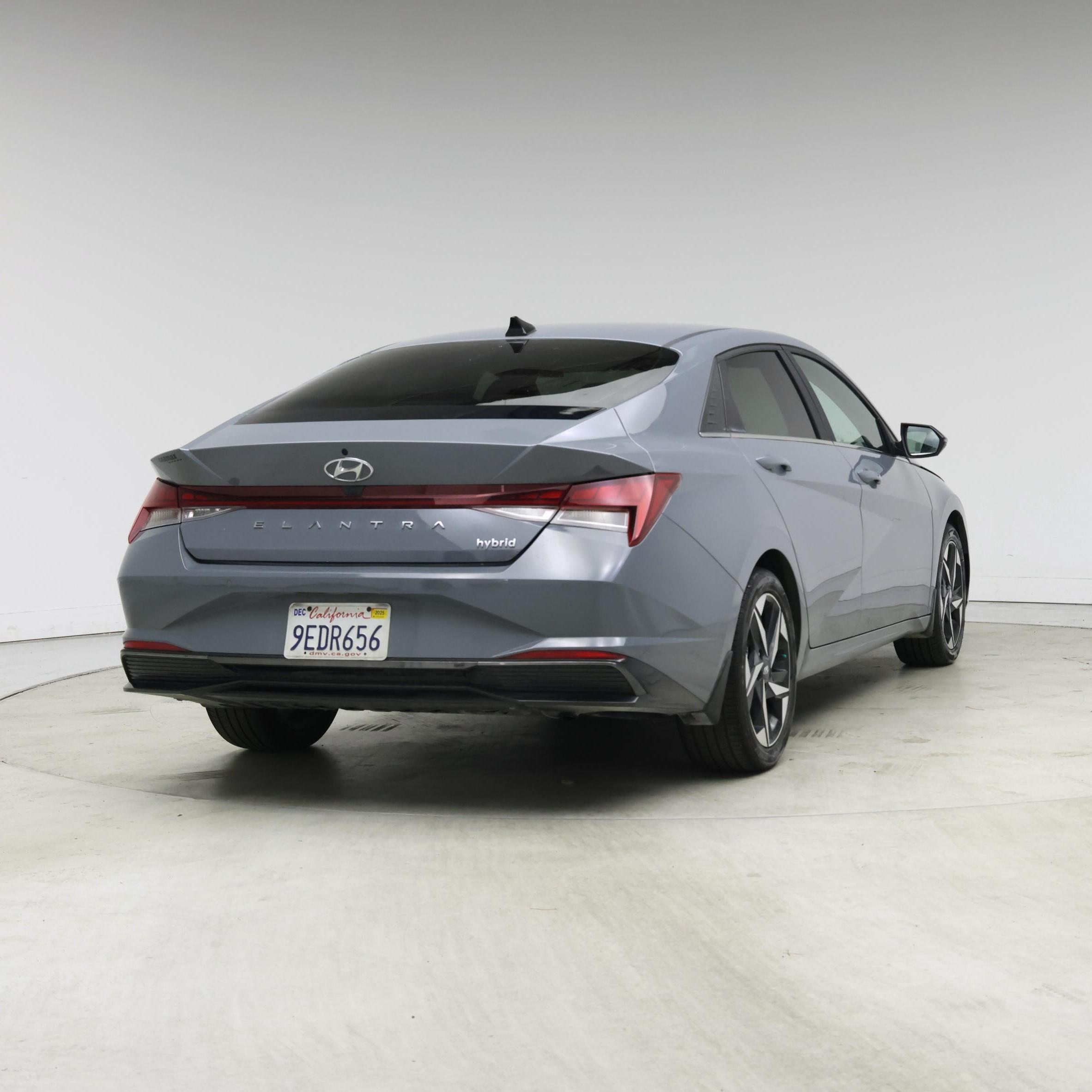 Thumbnail: 2023 Hyundai Elantra - 8