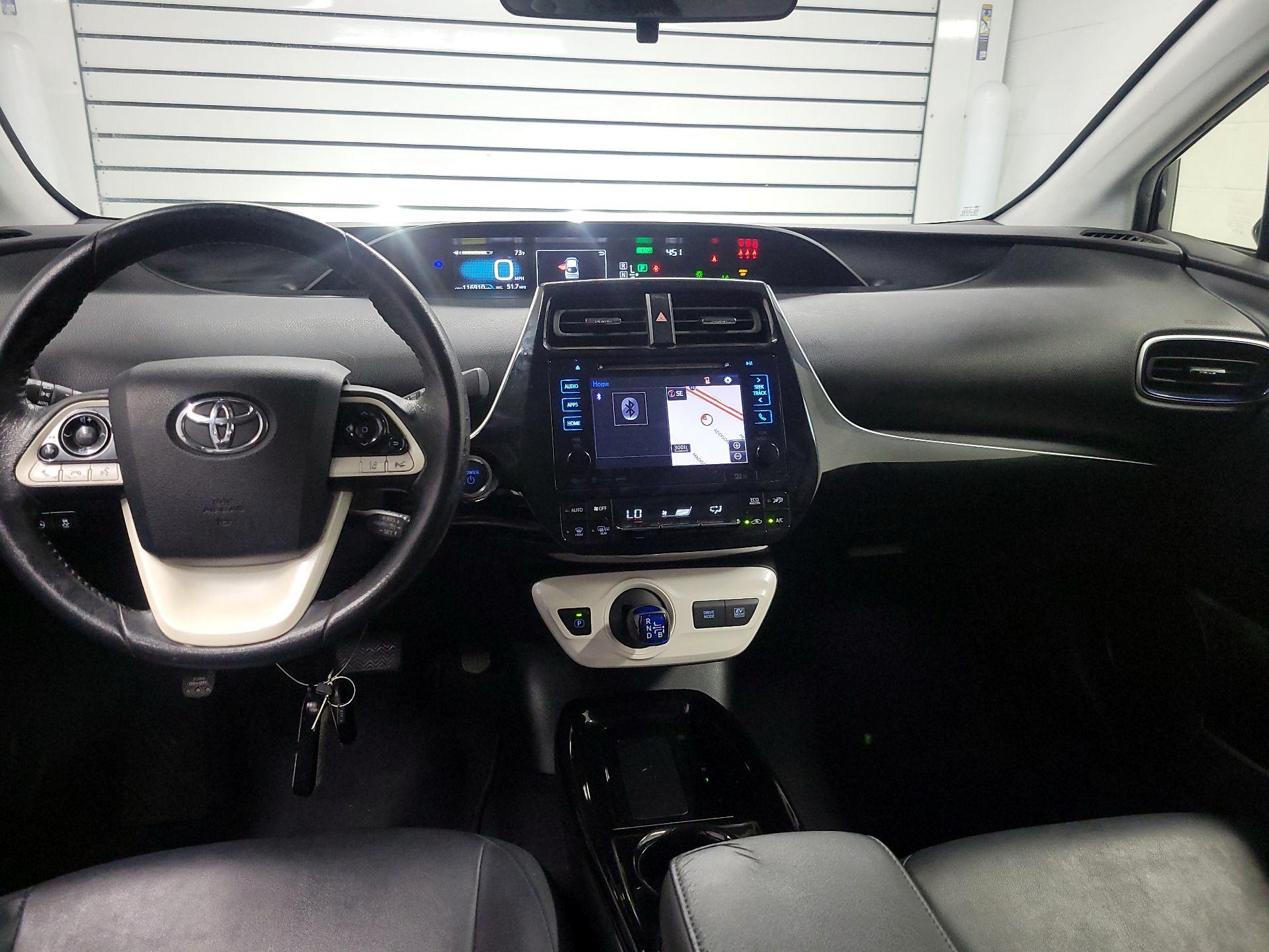 Thumbnail: 2018 Toyota Prius - 9