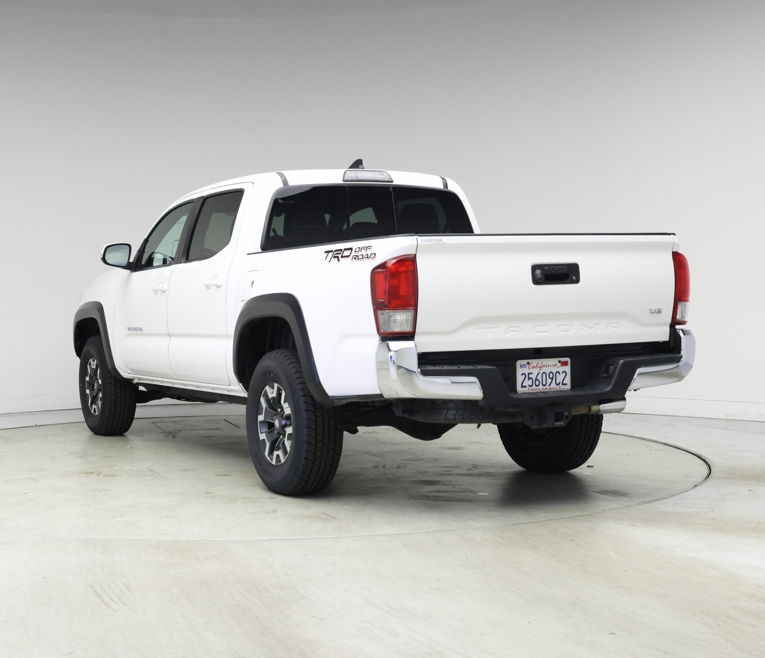 Thumbnail: 2017 Toyota Tacoma - 2