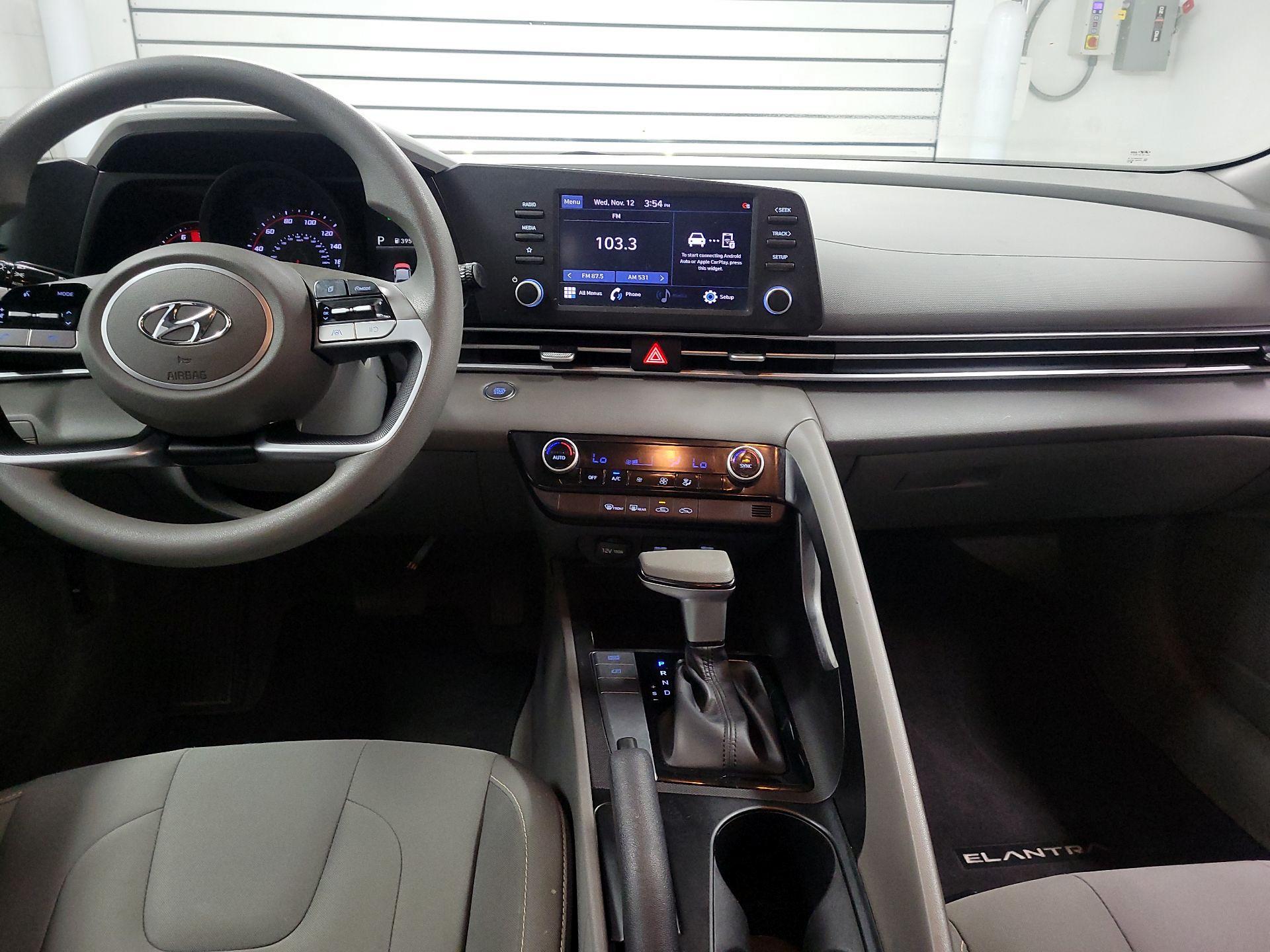 Thumbnail: 2021 Hyundai Elantra - 9