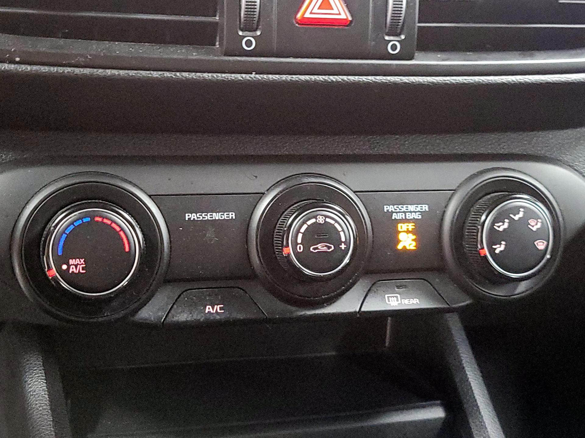 Thumbnail: 2021 Kia Forte - 14