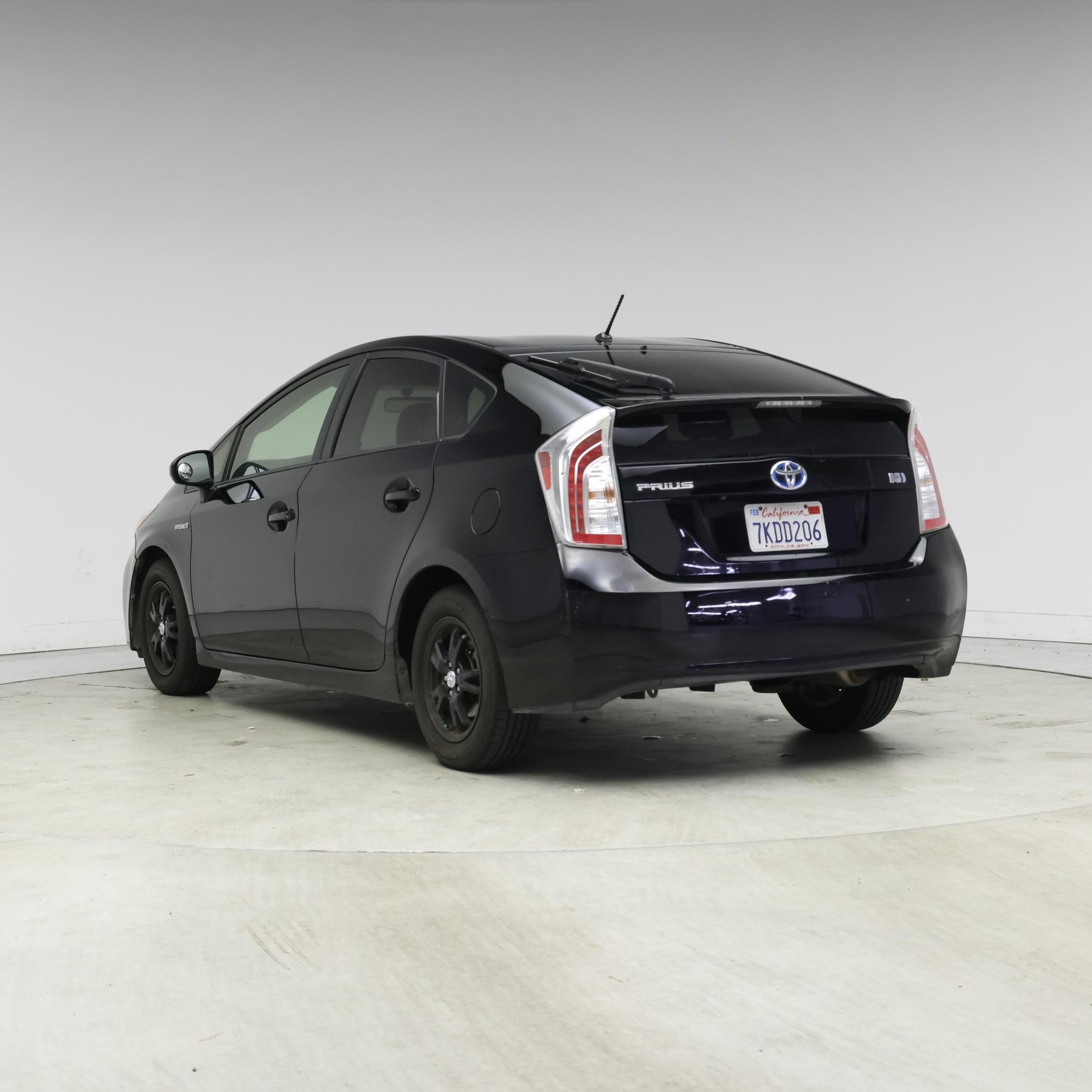 Thumbnail: 2015 Toyota Prius - 2