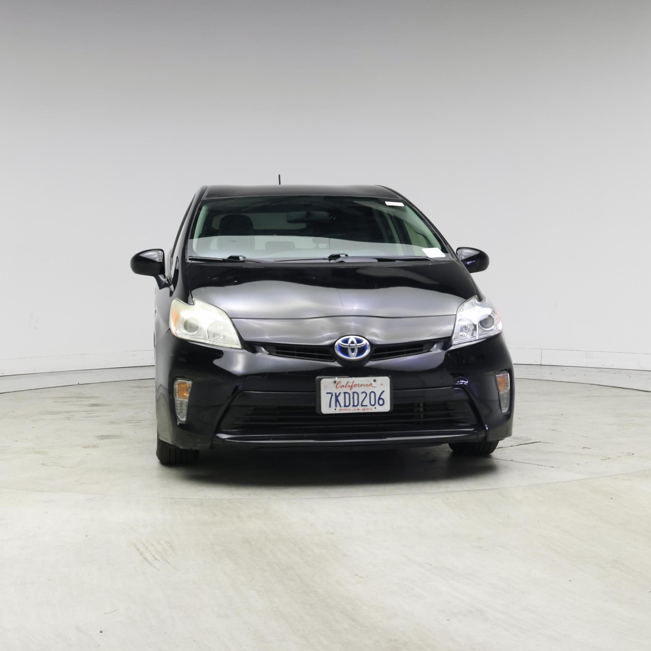 Thumbnail: 2015 Toyota Prius - 5