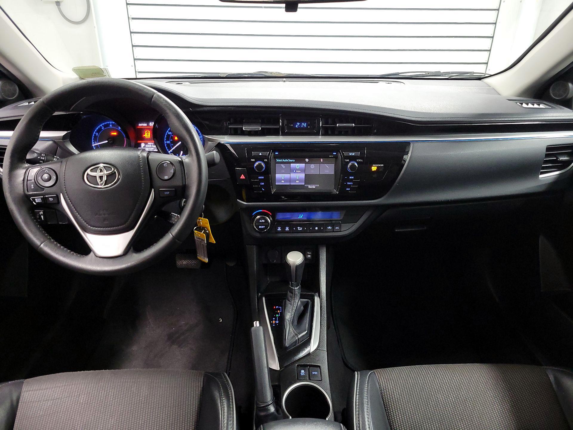 Thumbnail: 2014 Toyota Corolla - 9
