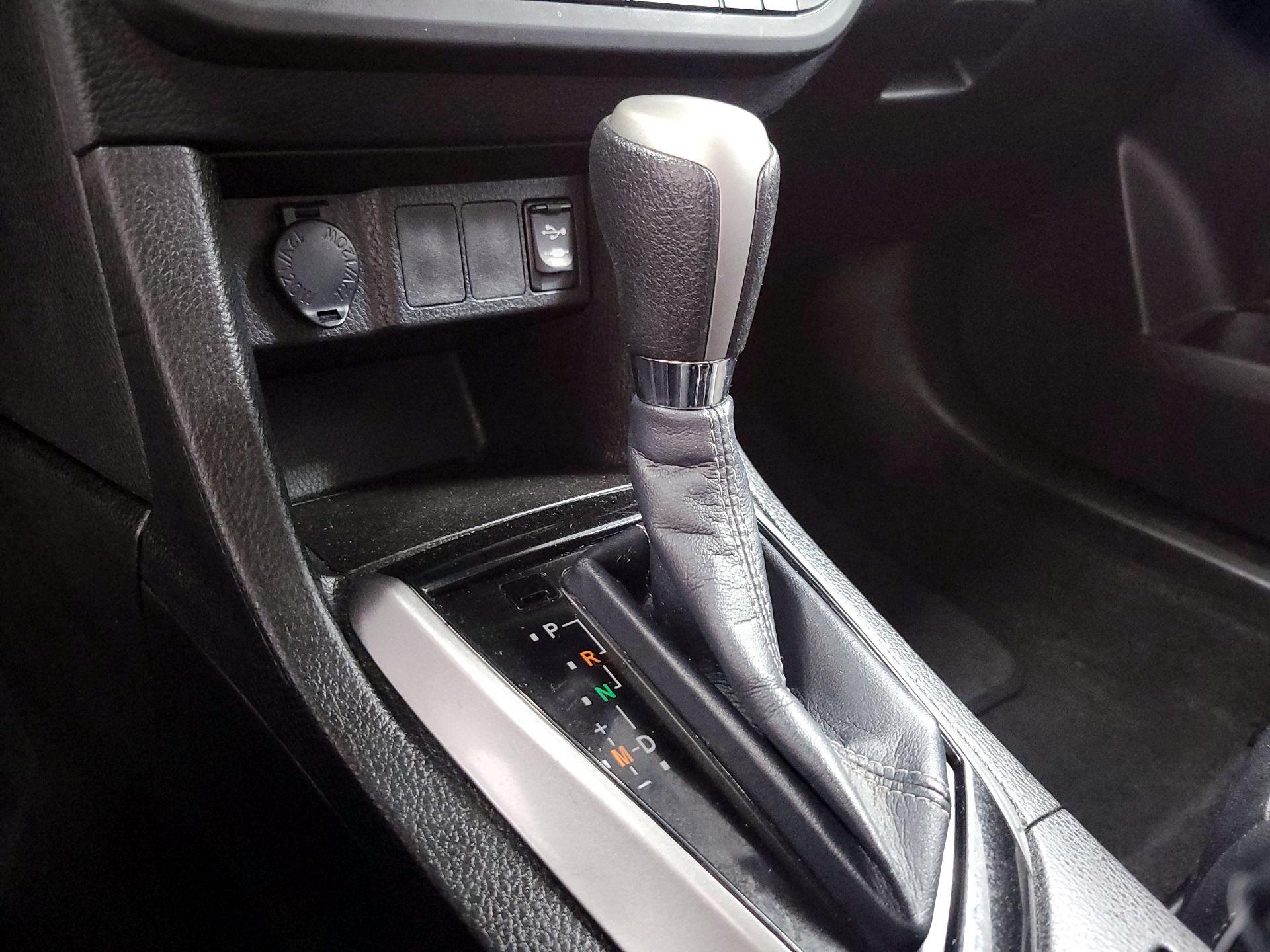 Thumbnail: 2014 Toyota Corolla - 17