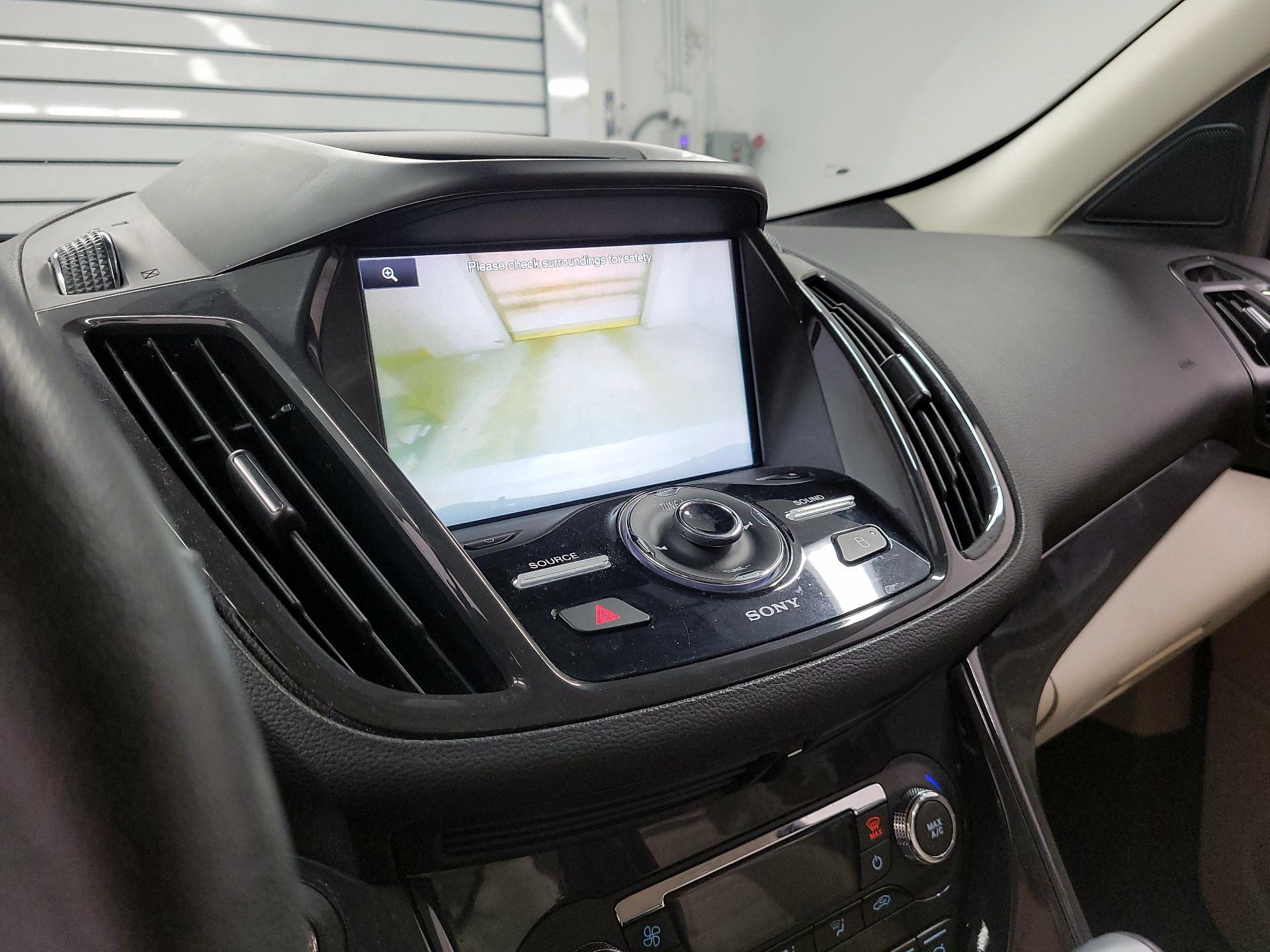 Thumbnail: 2014 Ford Escape - 14