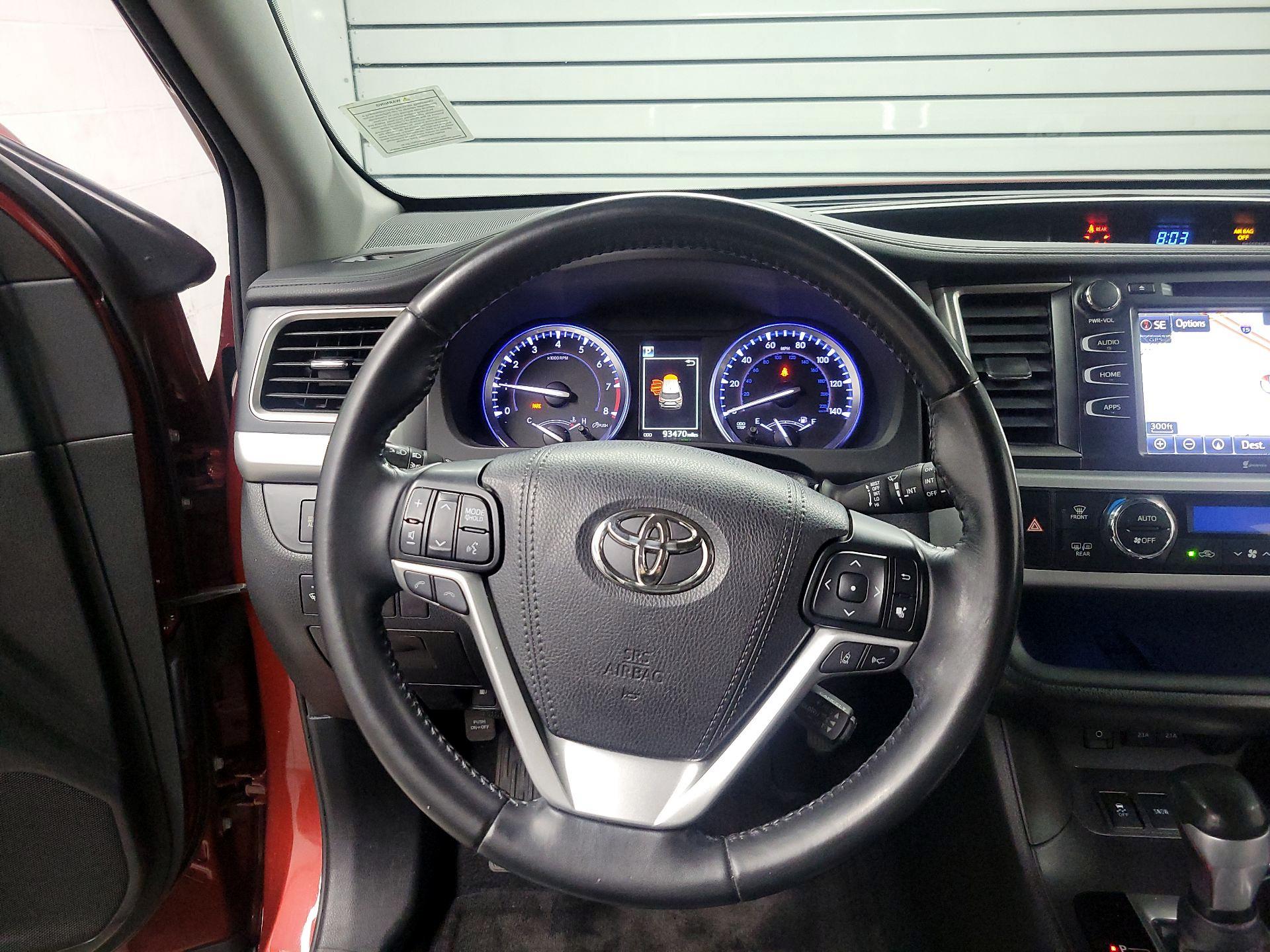 Thumbnail: 2018 Toyota Highlander - 10