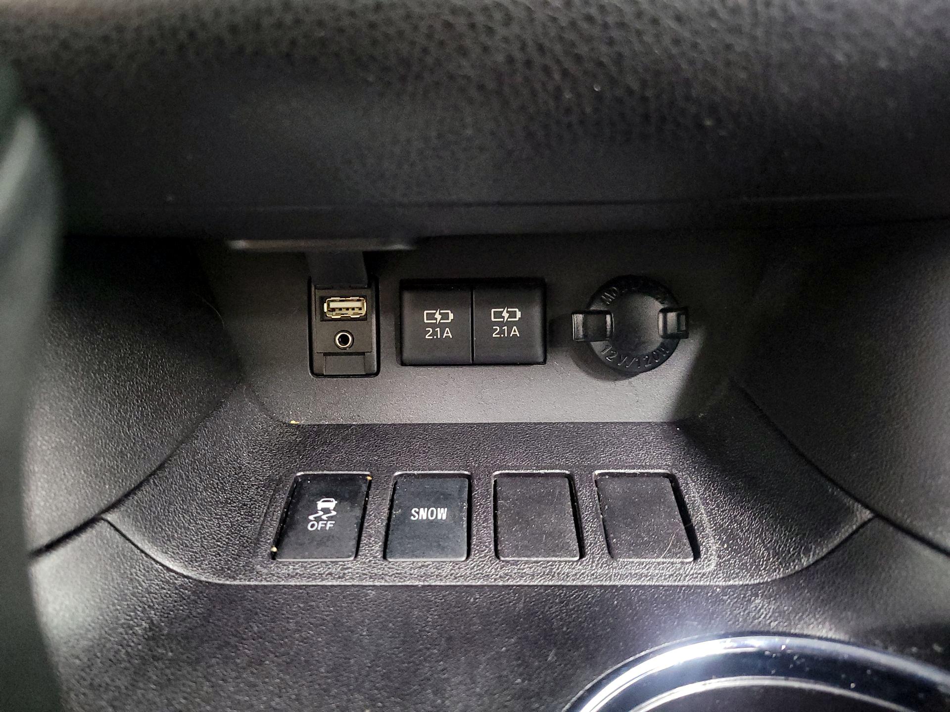 Thumbnail: 2018 Toyota Highlander - 19