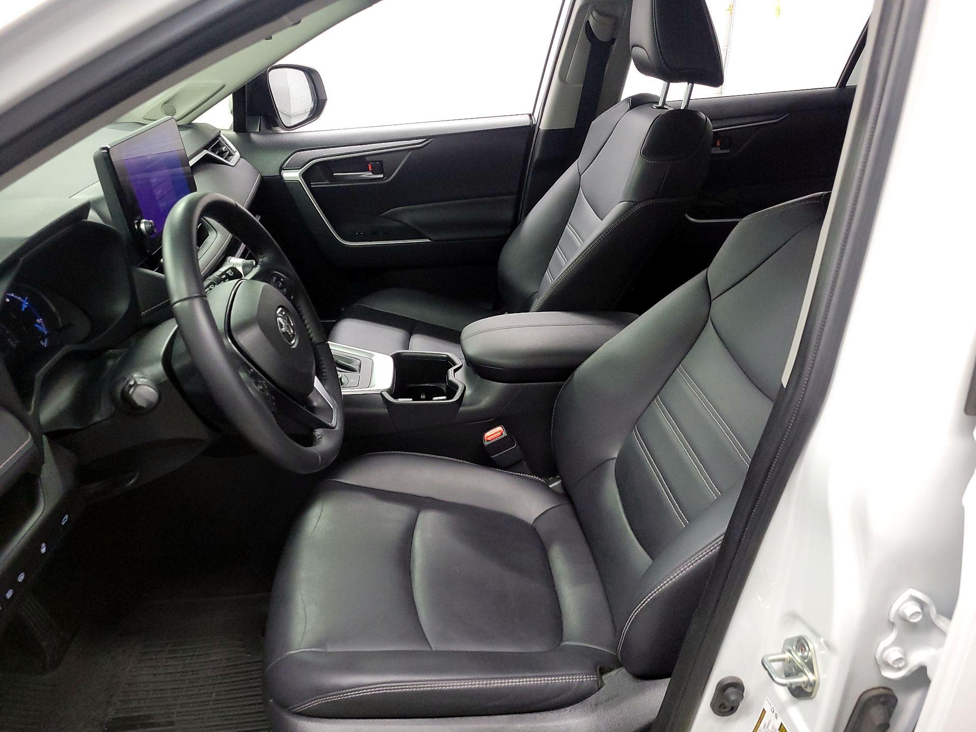 Thumbnail: 2023 Toyota RAV4 - 11