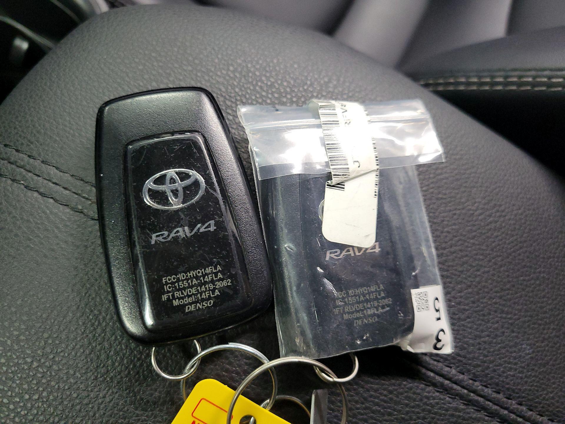 Thumbnail: 2023 Toyota RAV4 - 19