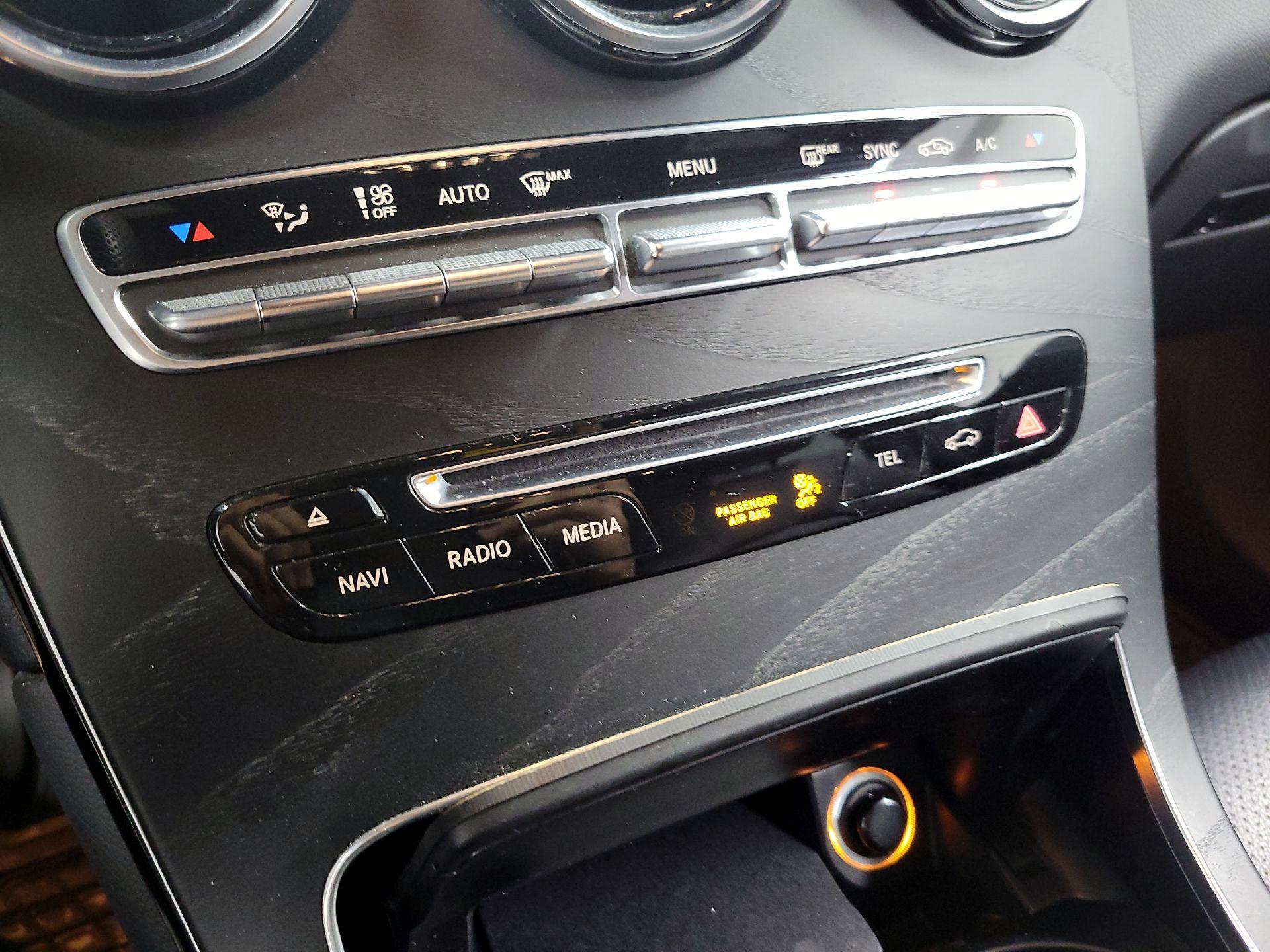 Thumbnail: 2019 Mercedes-Benz GLC - 15