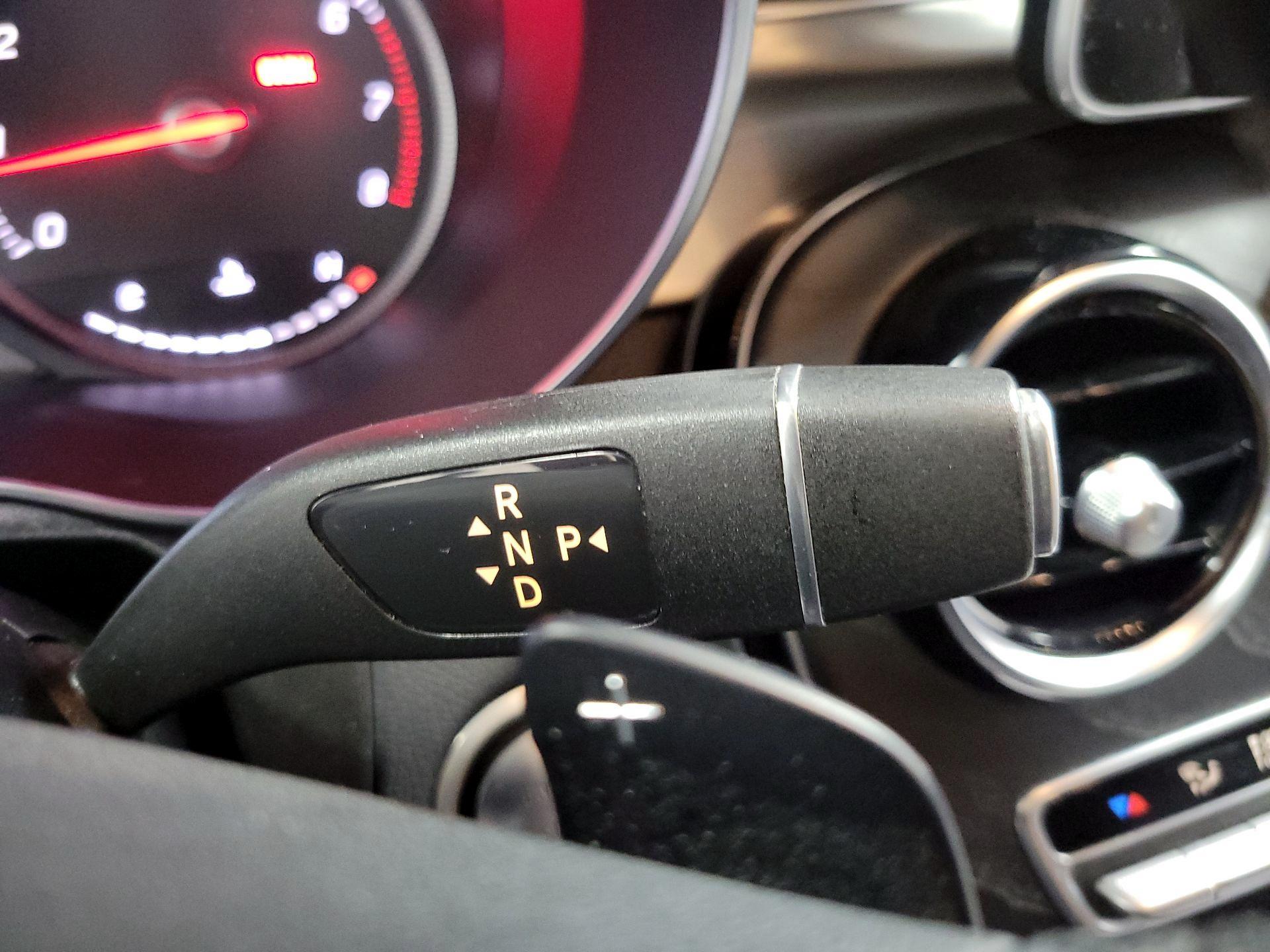 Thumbnail: 2019 Mercedes-Benz GLC - 16