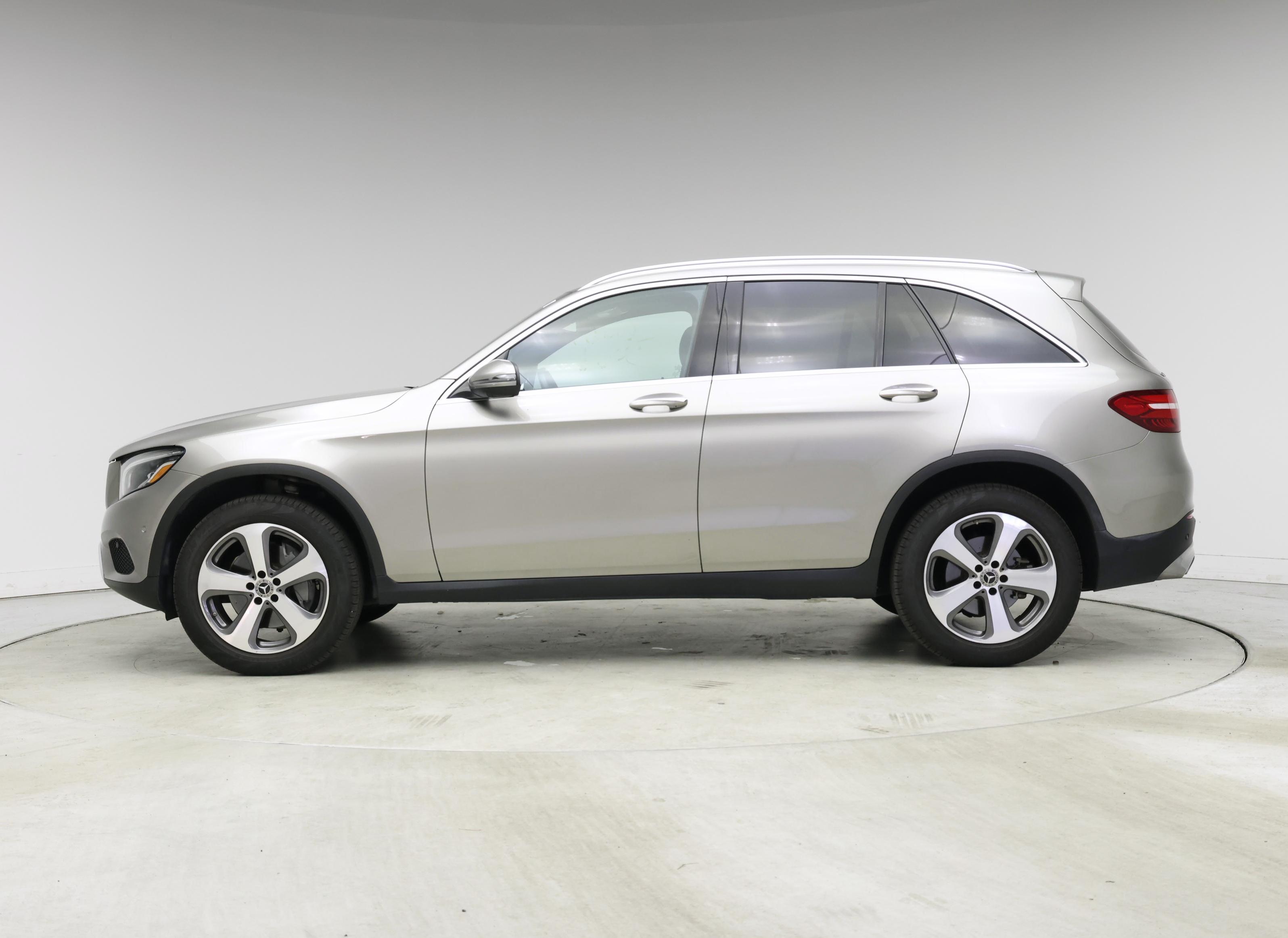 Thumbnail: 2019 Mercedes-Benz GLC - 3